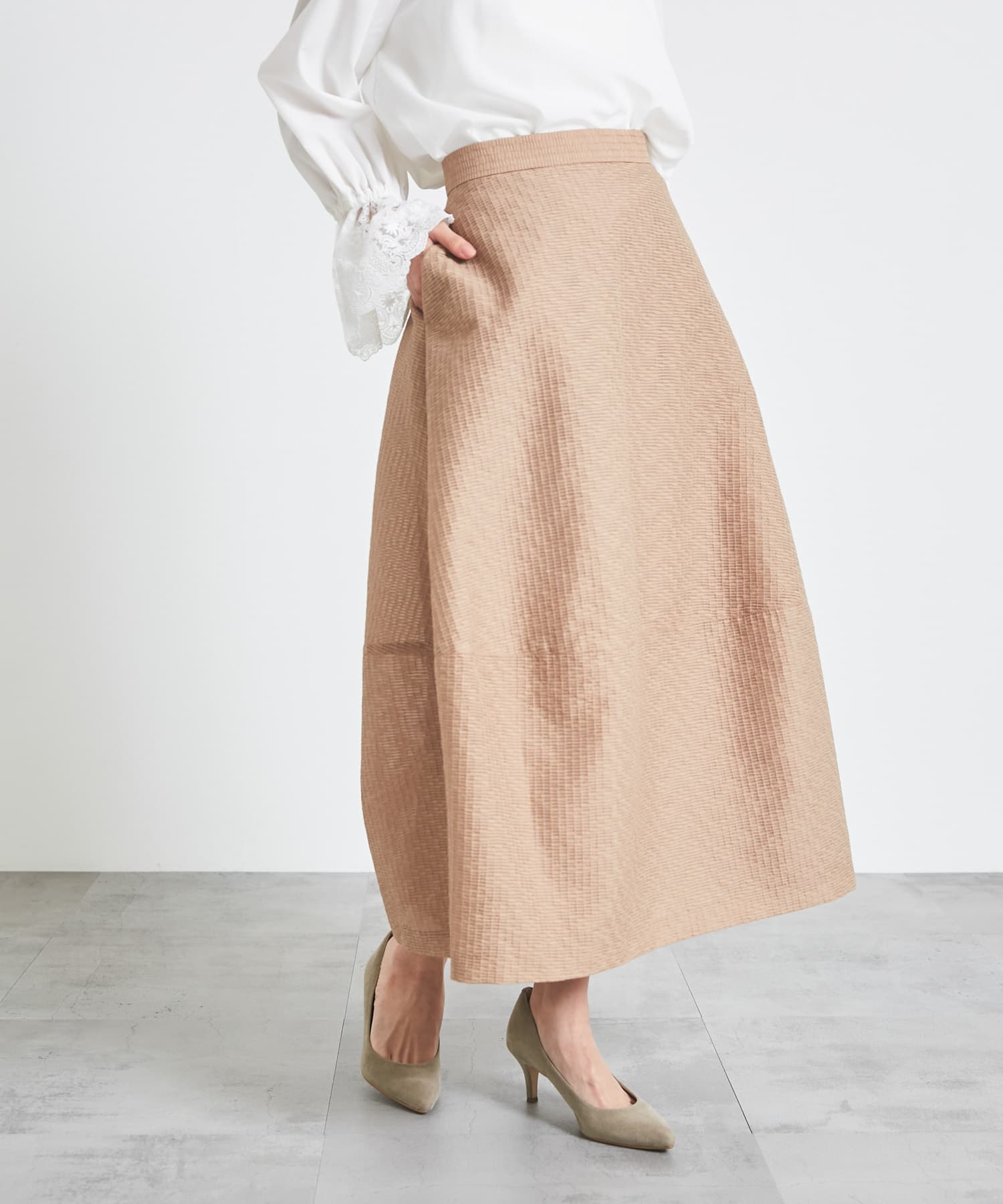 身長：163cm サイズ：38