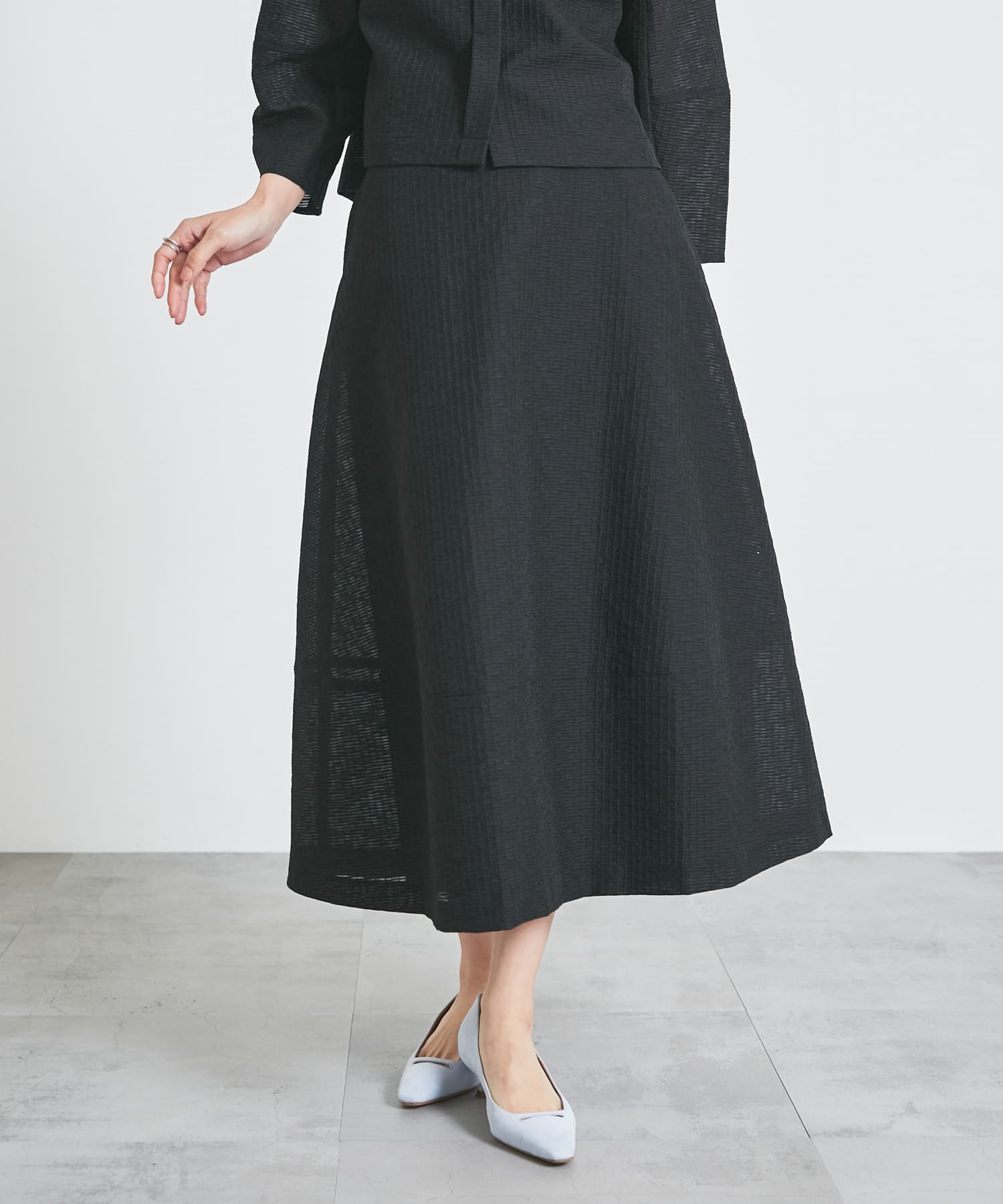 身長：163cm サイズ：38