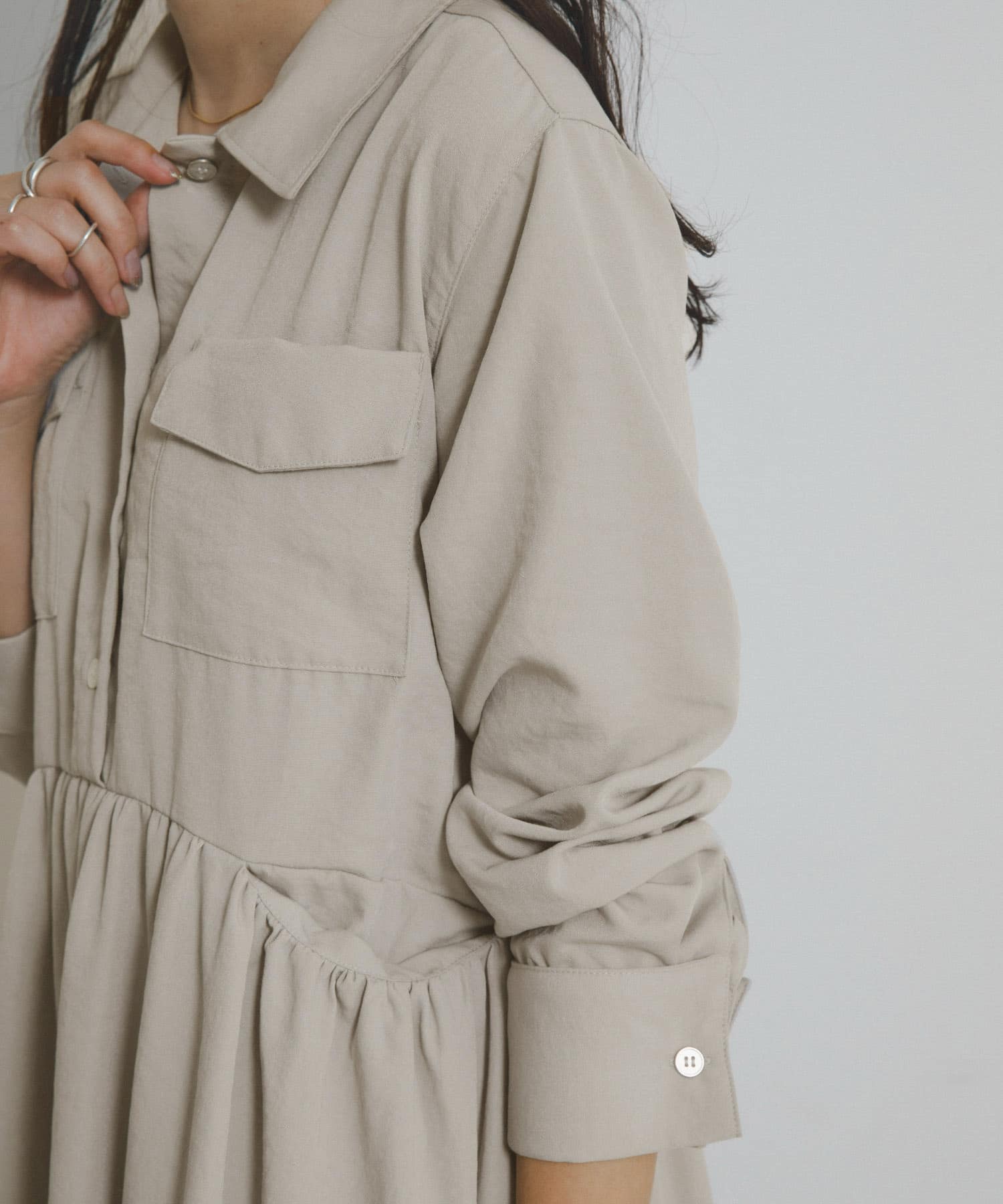 L/BEIGE