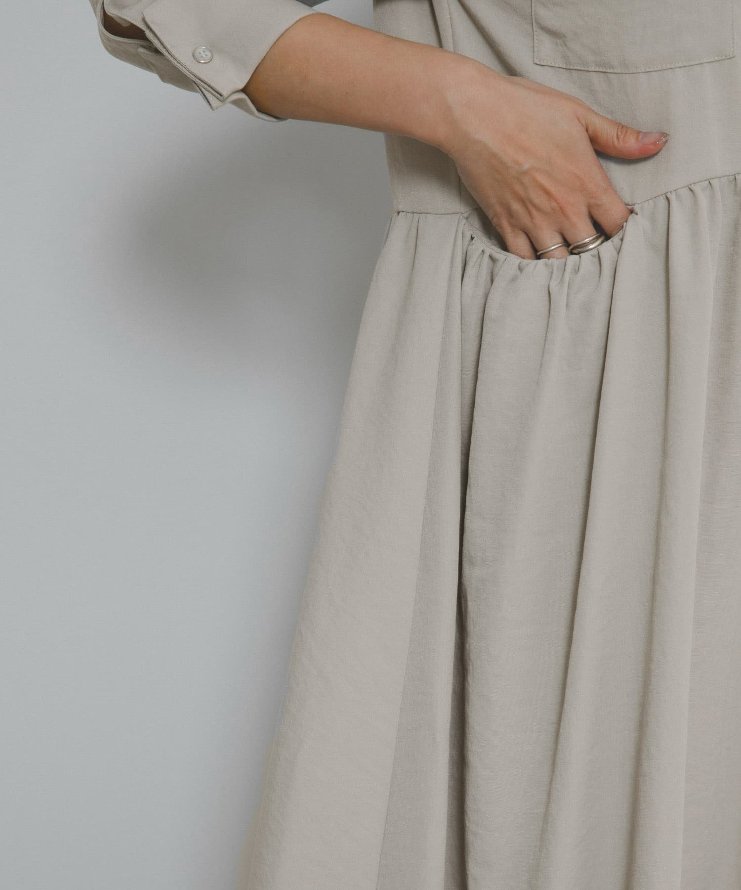 L/BEIGE