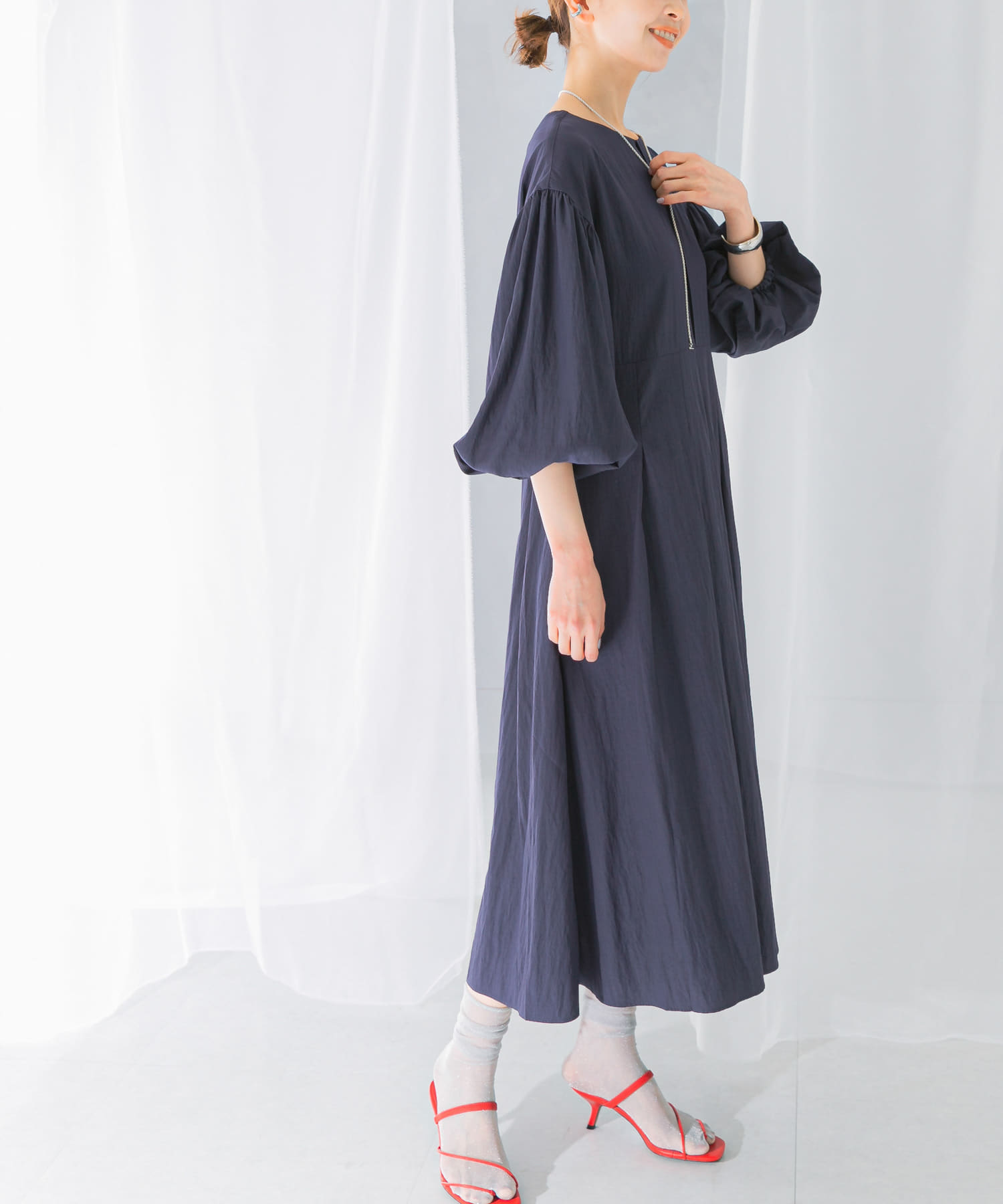 ボリュームスリーブタックワンピース(FREE NAVY): ワンピース｜URBAN