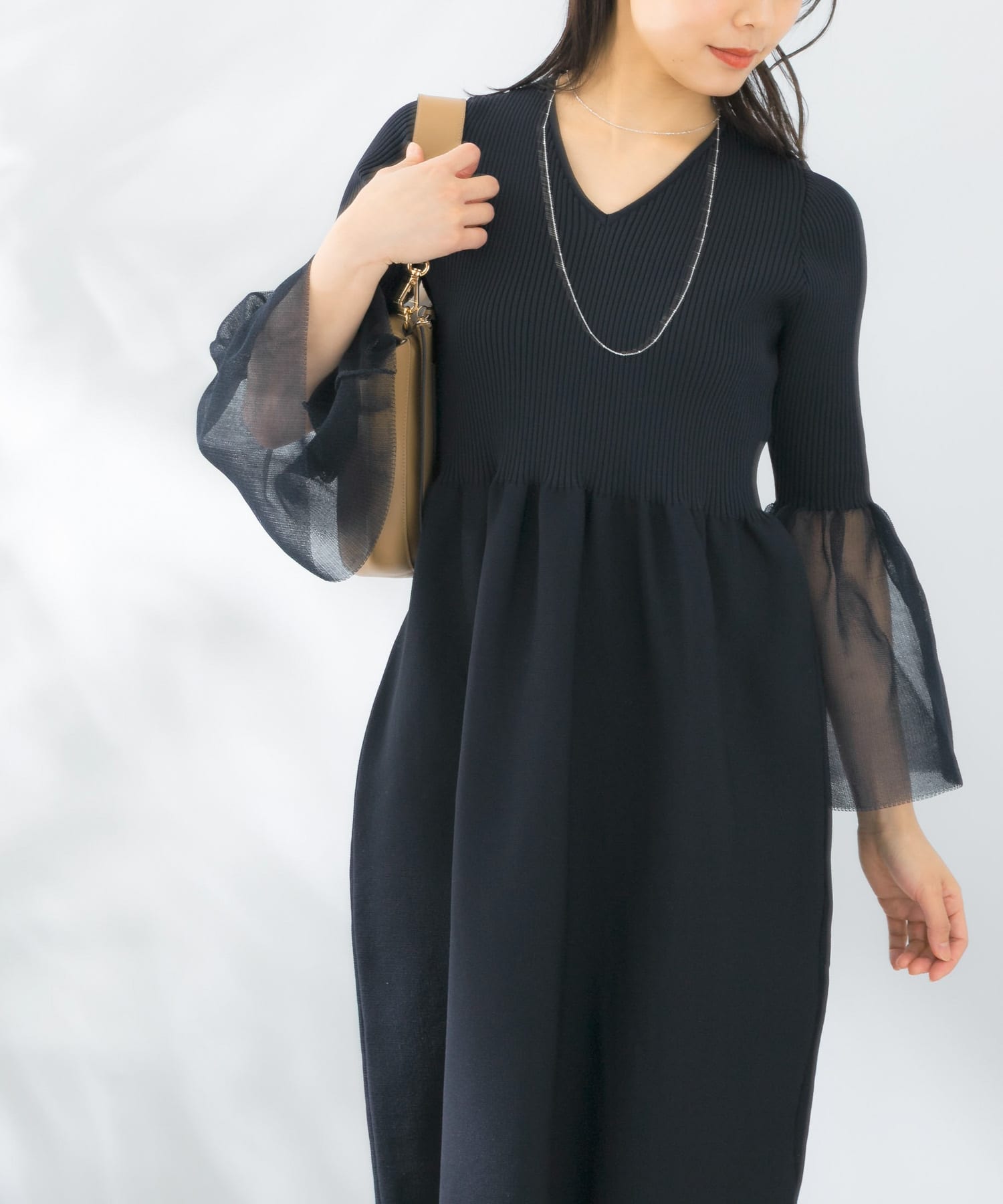 フォルムフレアスリーブワンピース