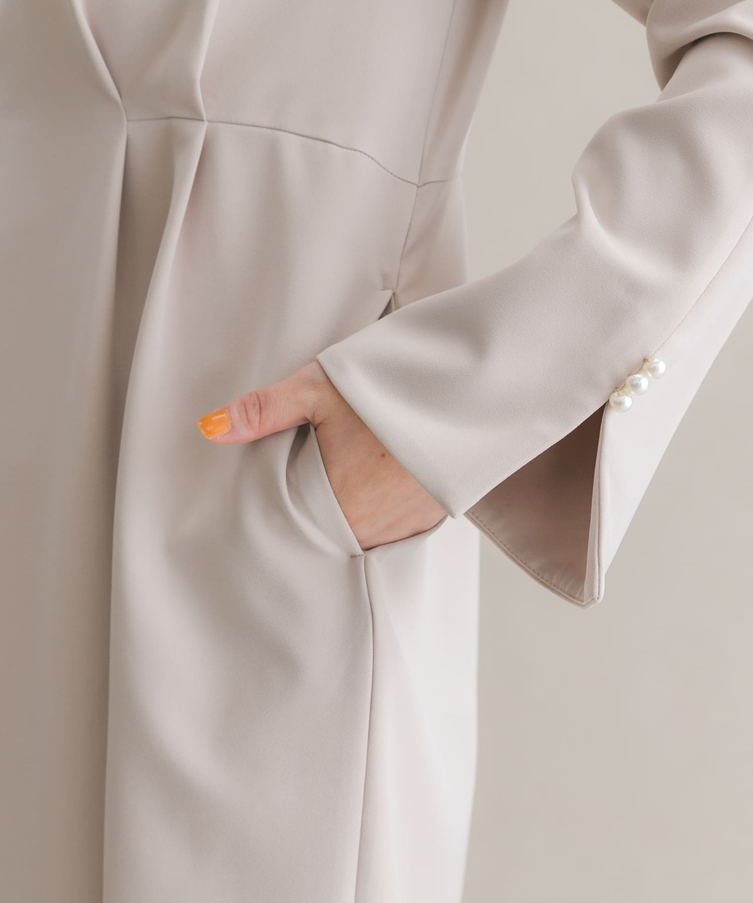 身長：164cm サイズ：38