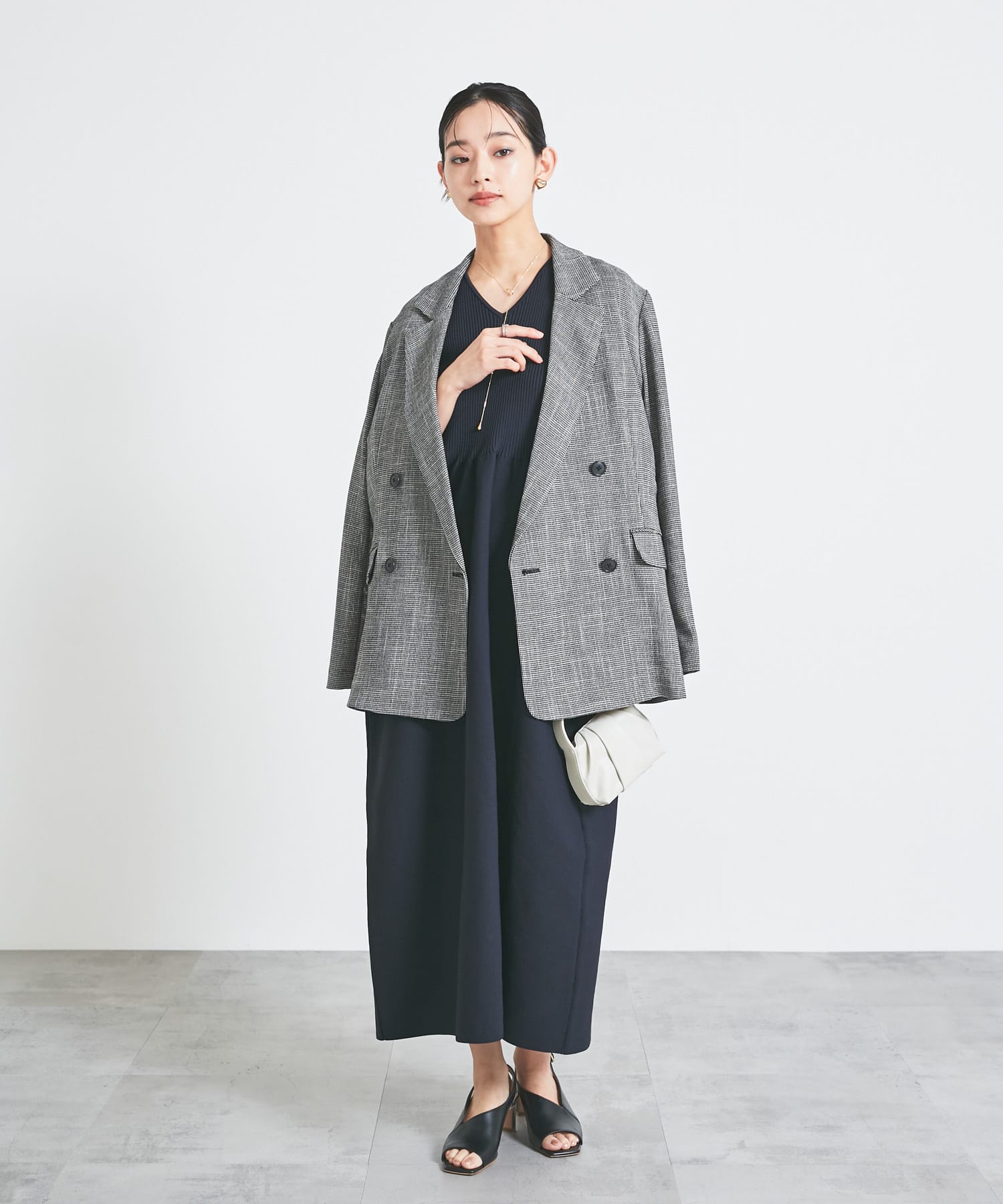 身長：163cm サイズ：38