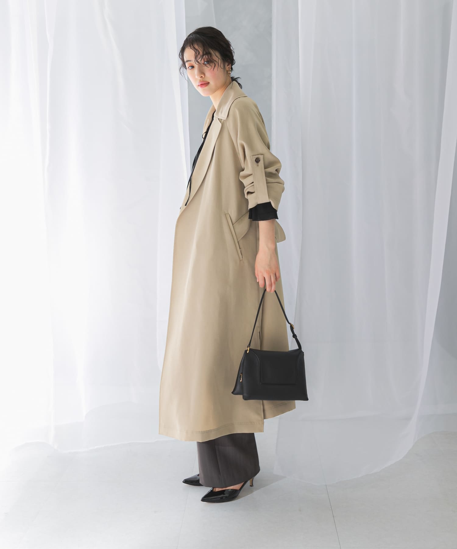 beige