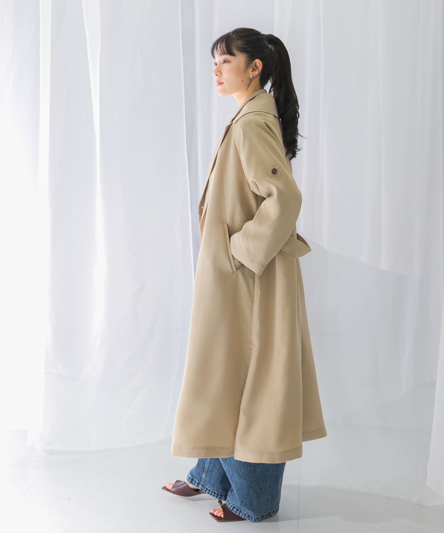 beige