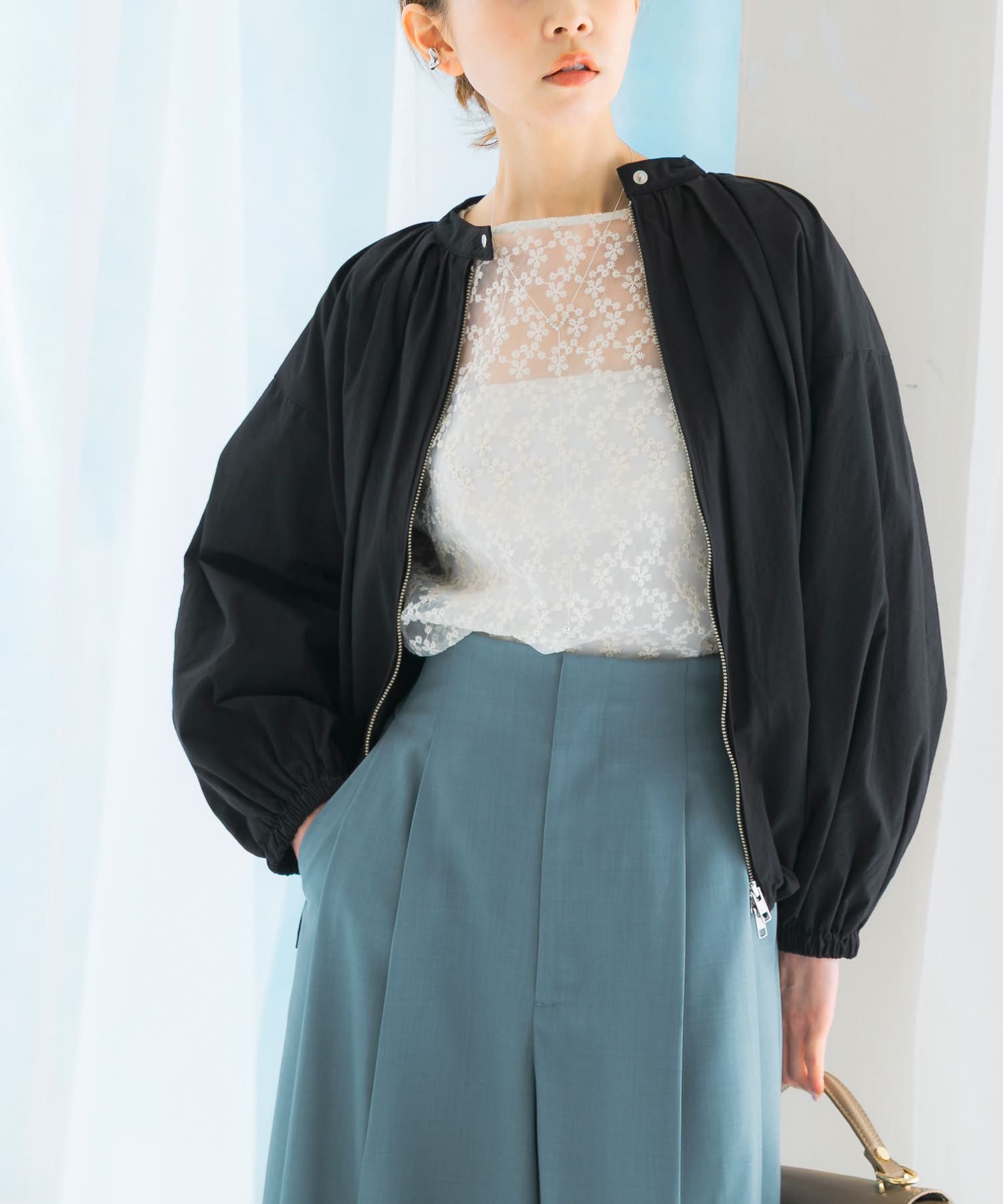 ギャザーボリュームブルゾン BLACK FREE