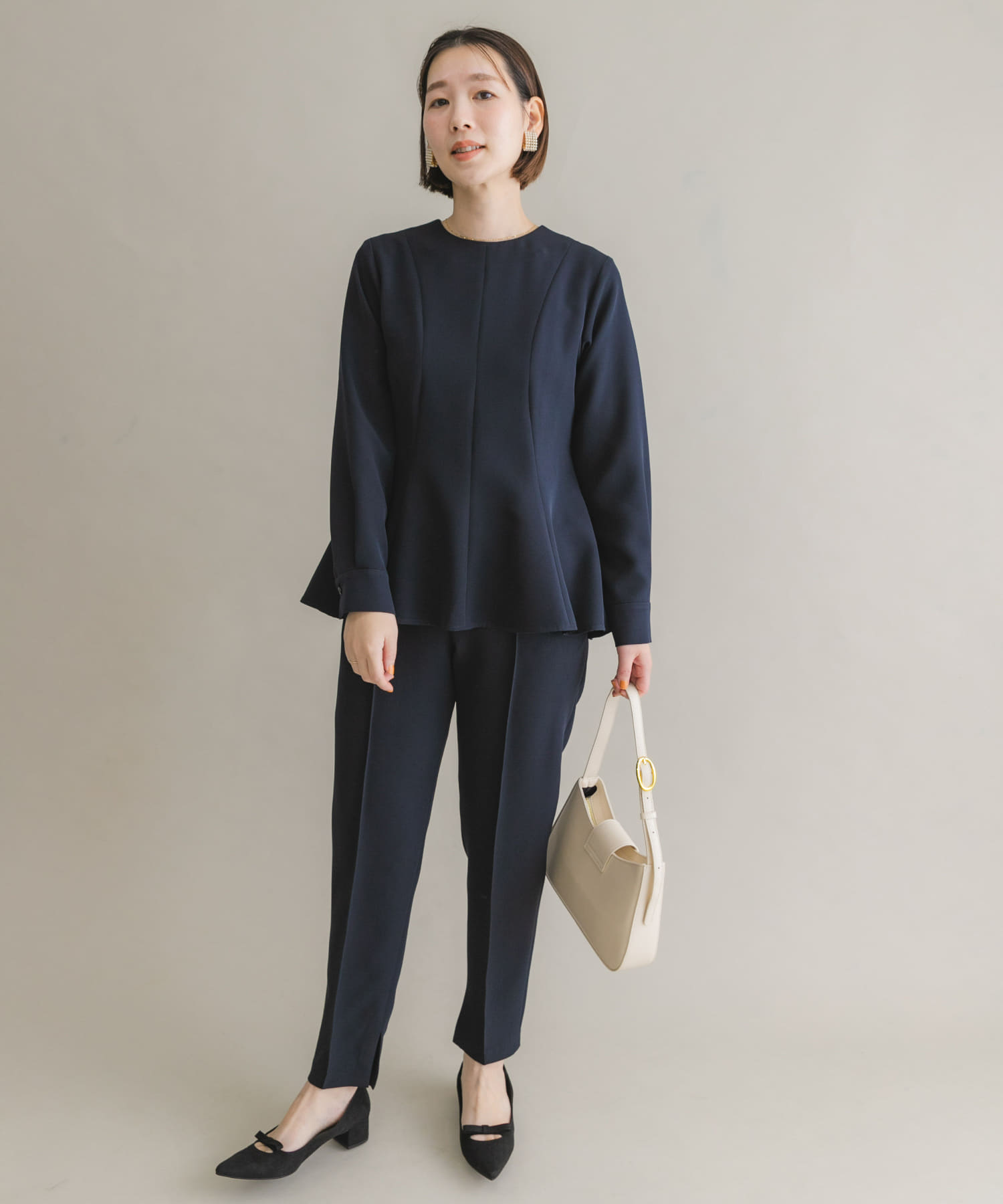 身長：164cm サイズ：38