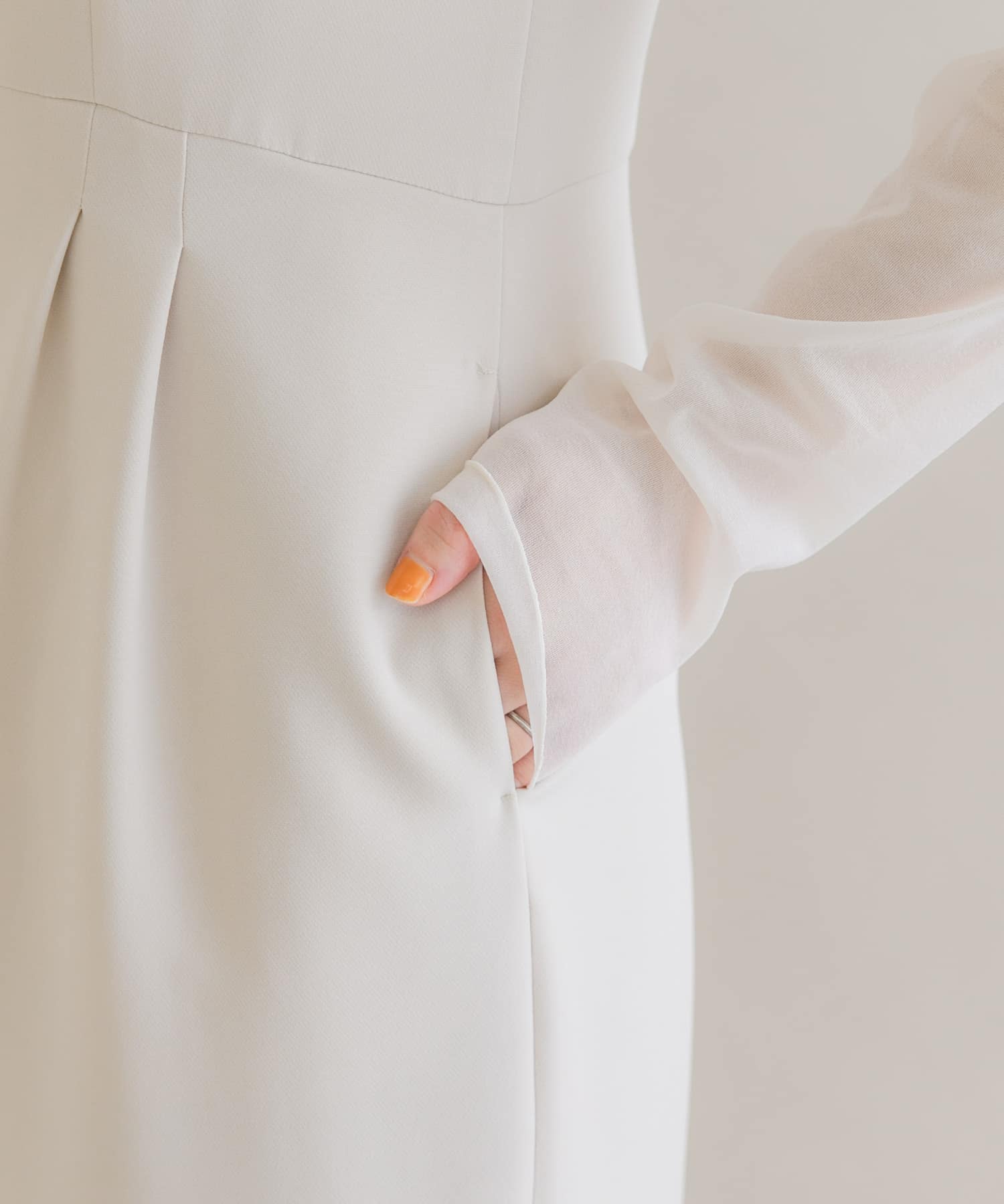 身長：164cm サイズ：38