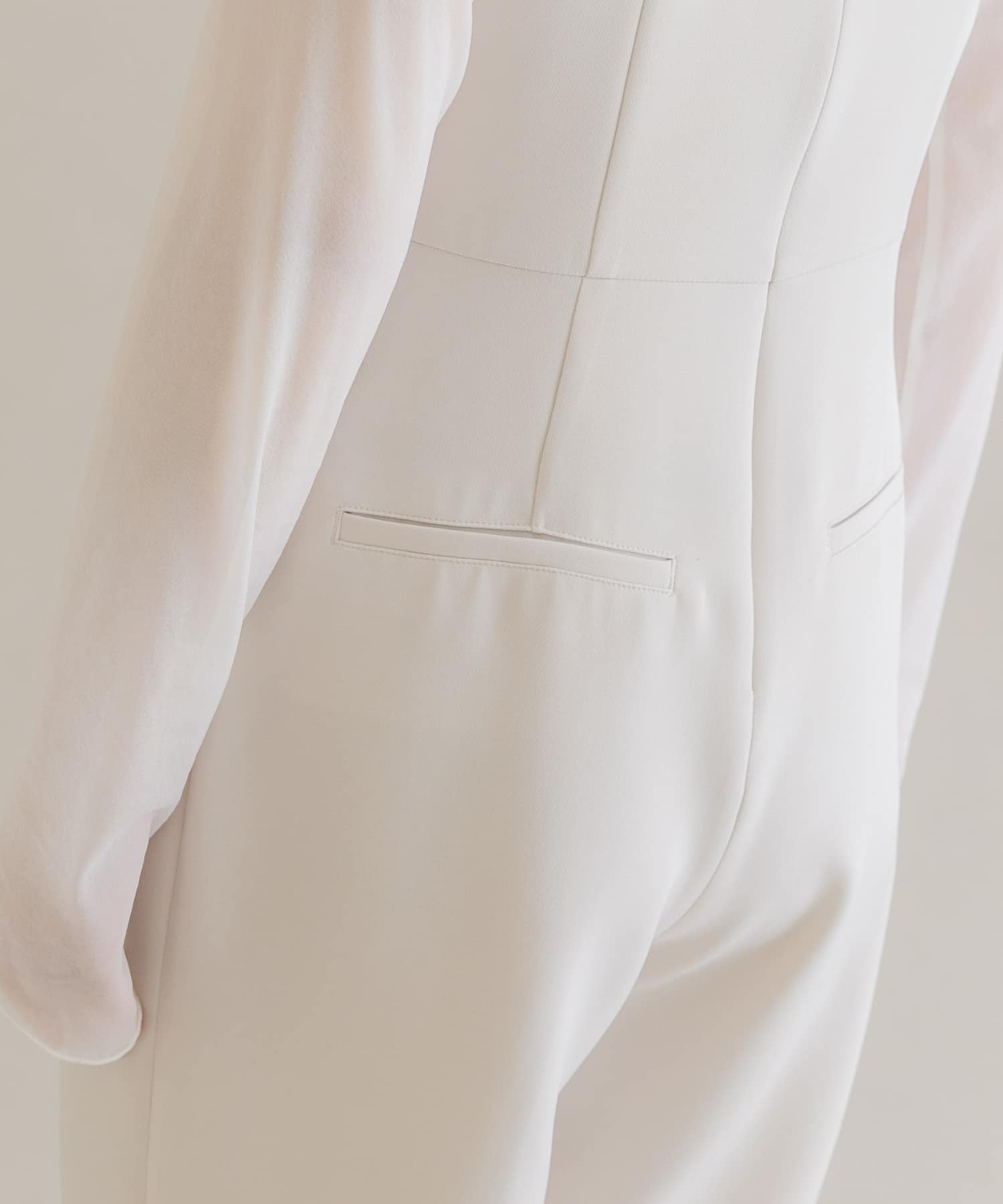 身長：164cm サイズ：38