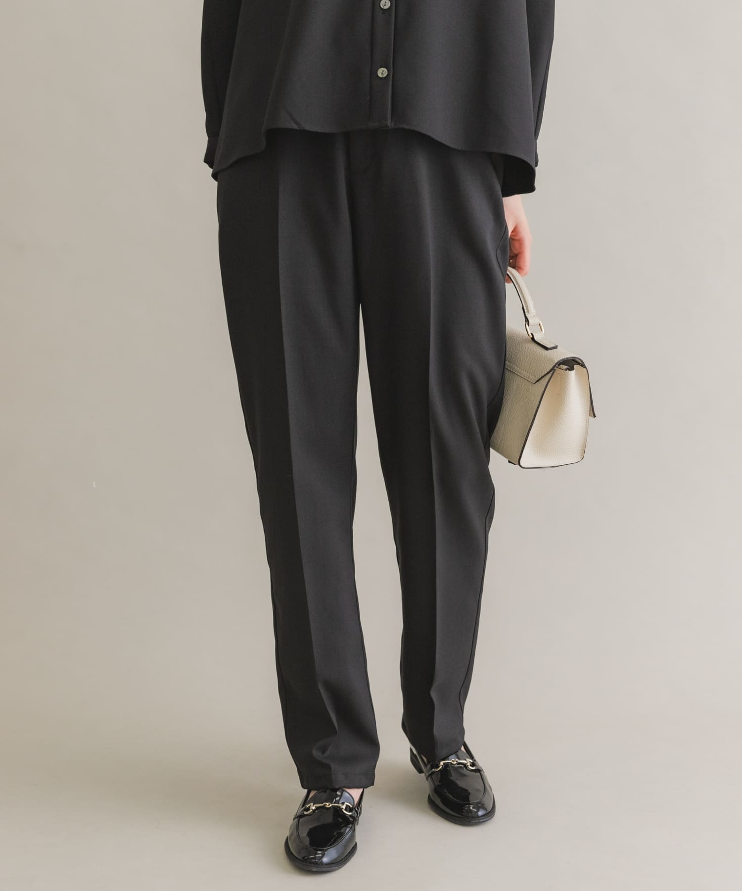 身長：163cm サイズ：38