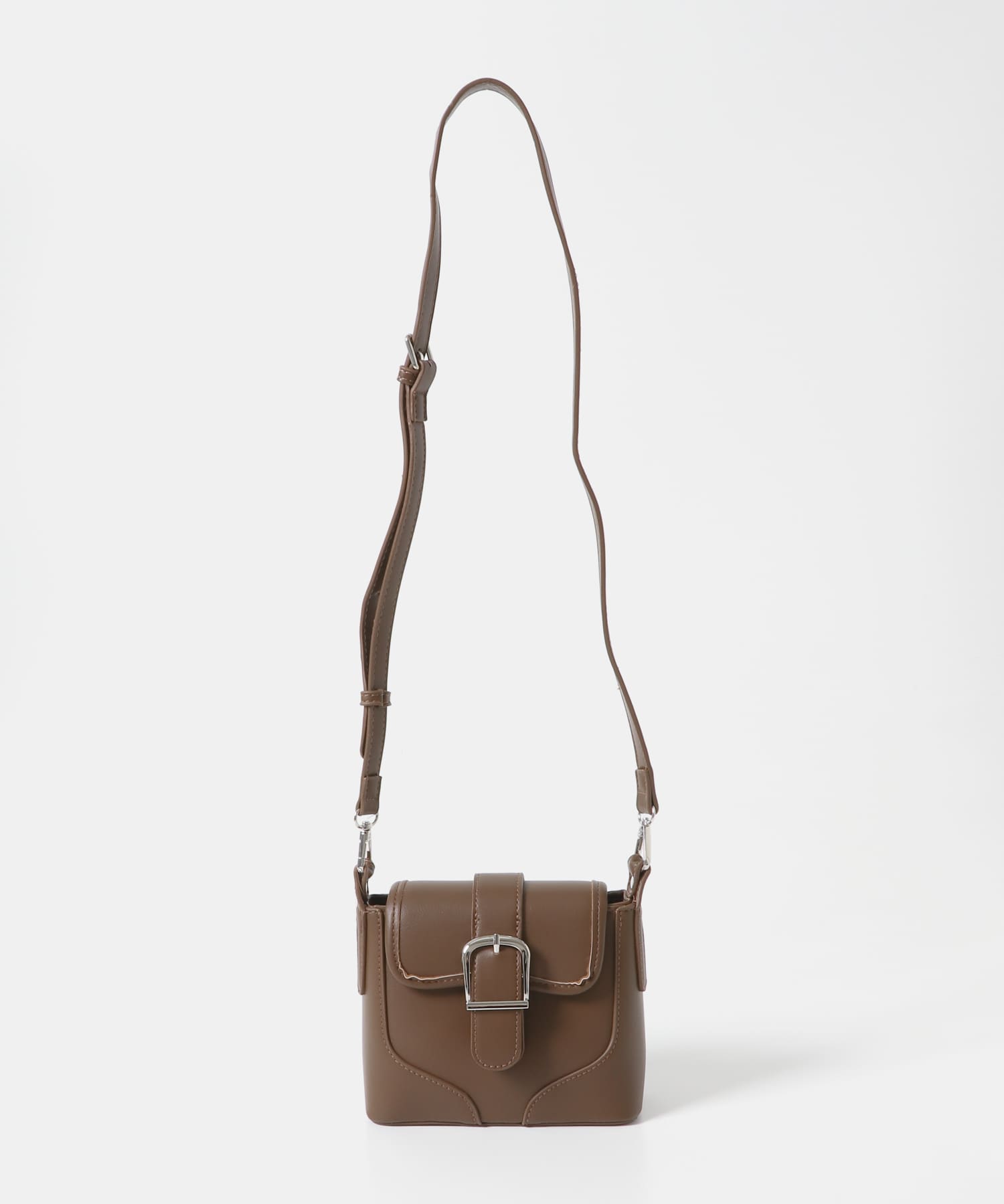 ベルト付フラップショルダーバッグ BROWN -