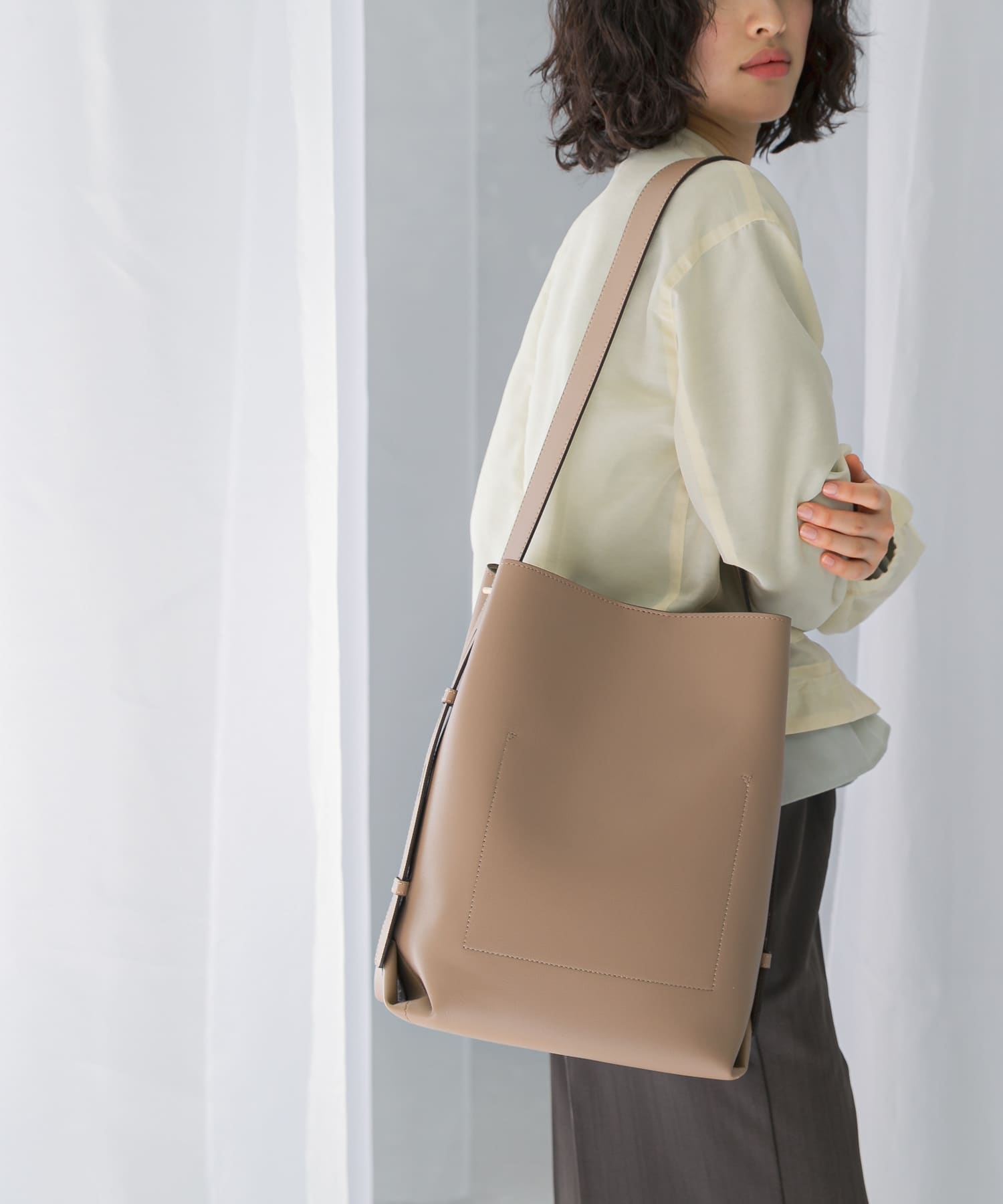 ワンショルダートートバッグ TAUPE -
