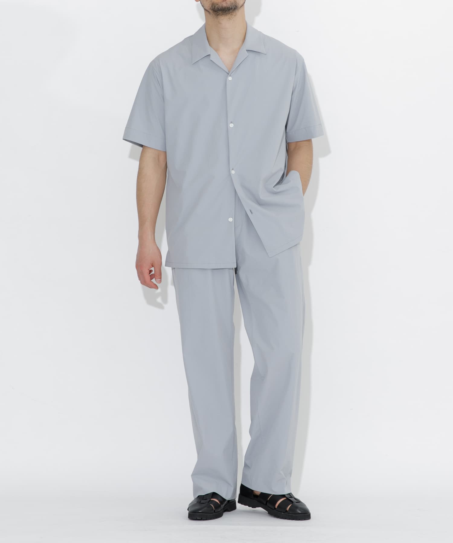LIGHT GRAY