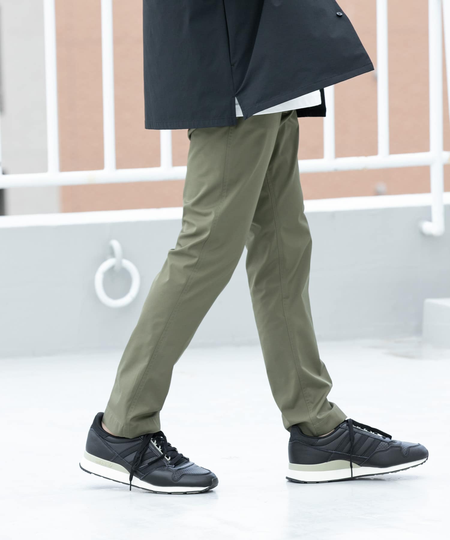 KHAKI