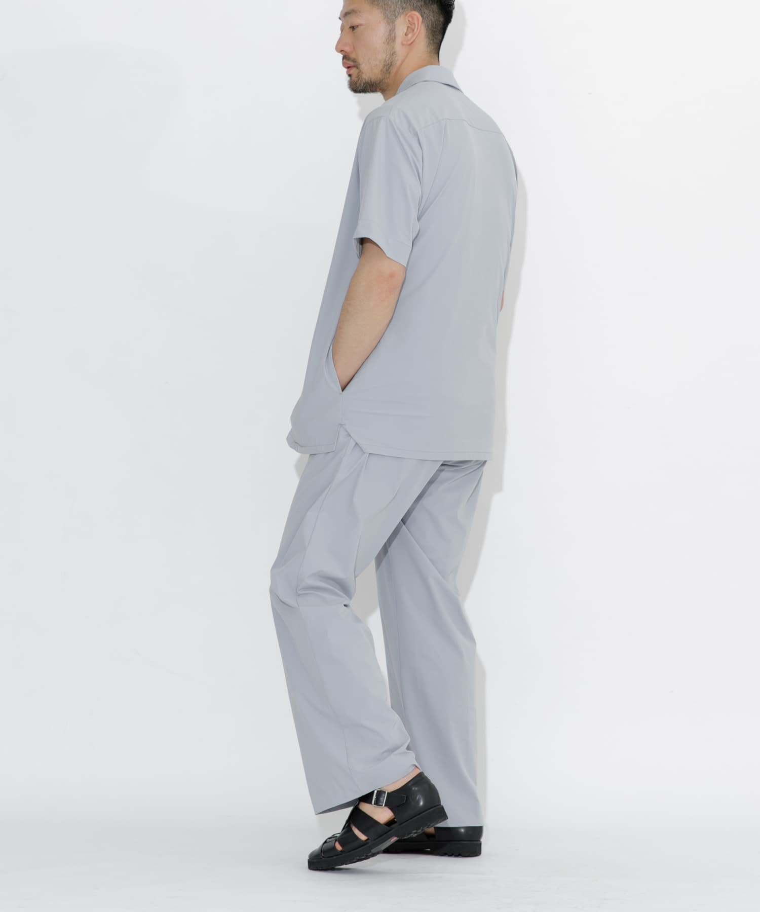 LIGHT GRAY
