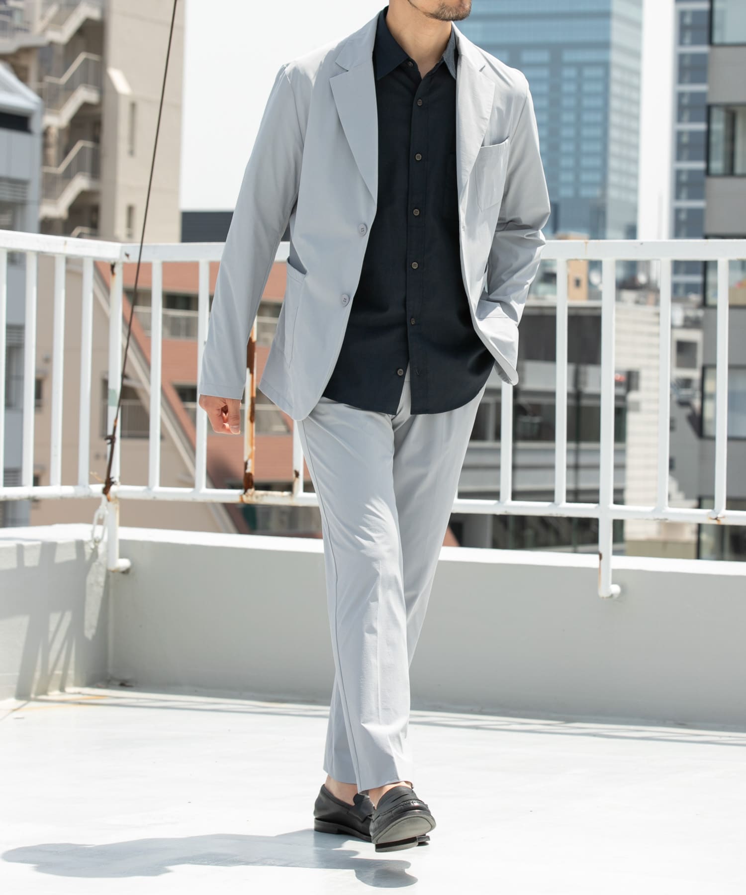 LIGHT GRAY