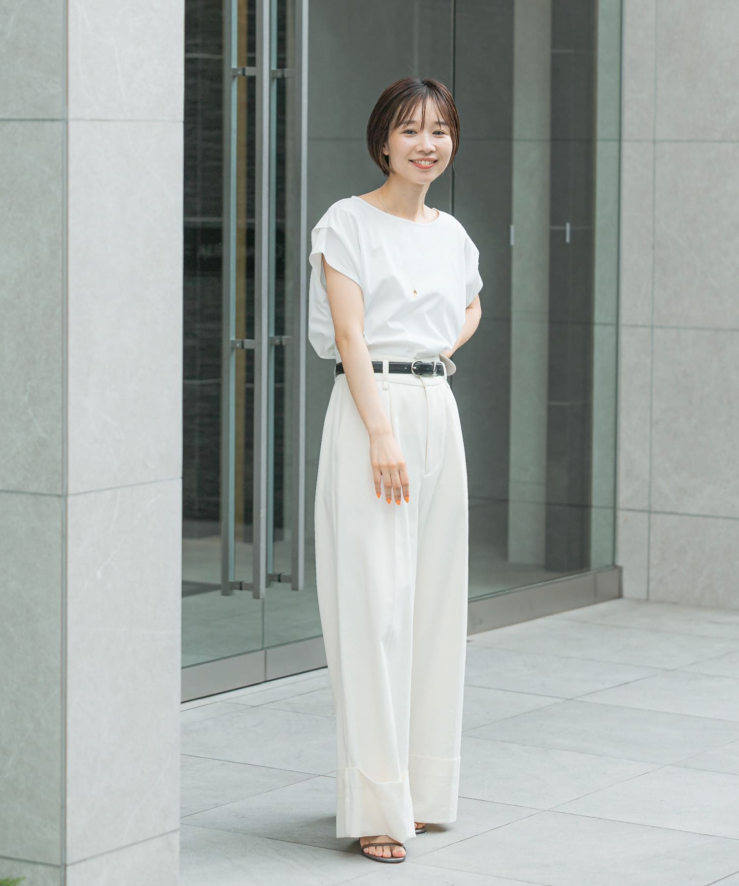 OFF WHITE