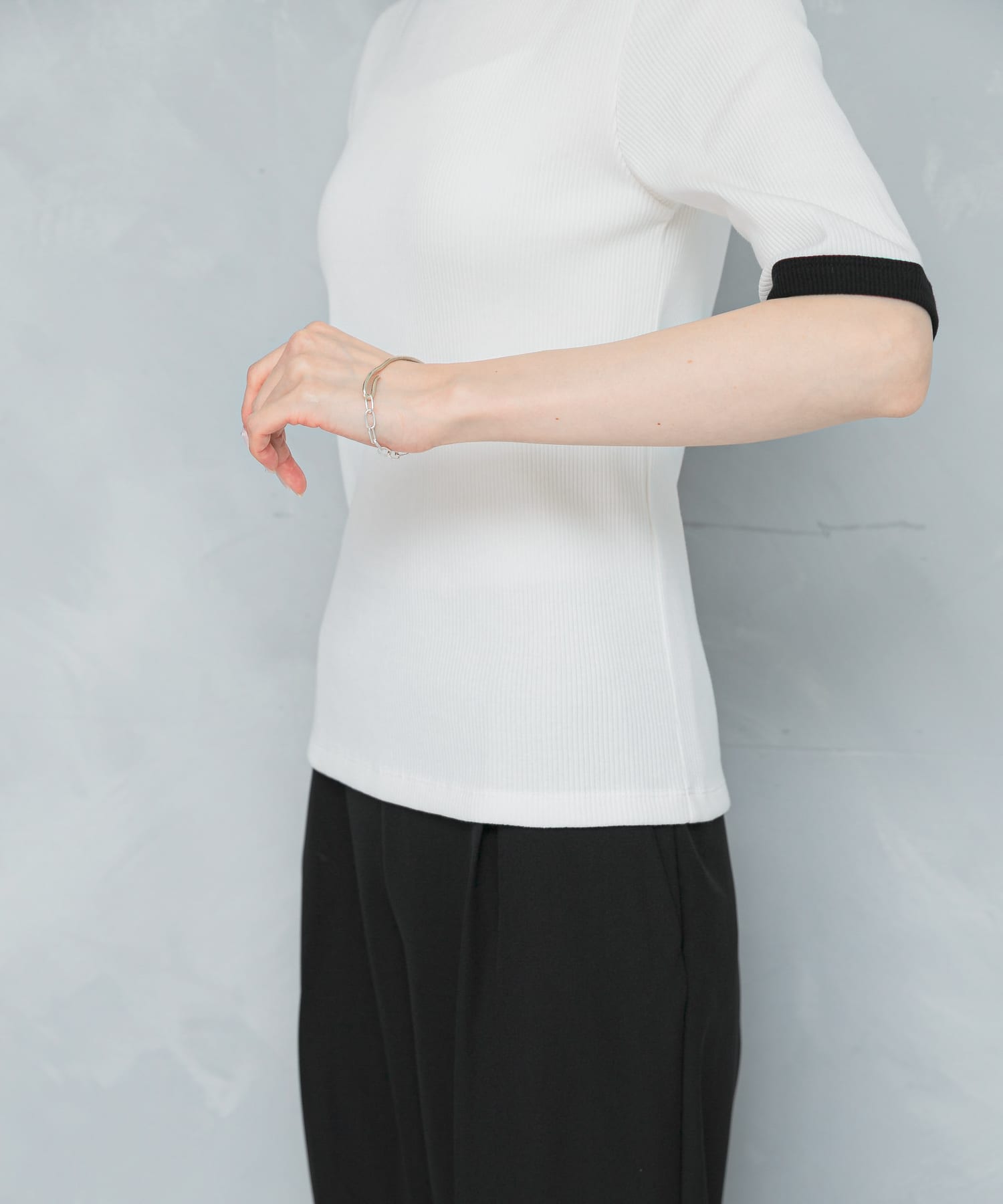 WHITE×BK