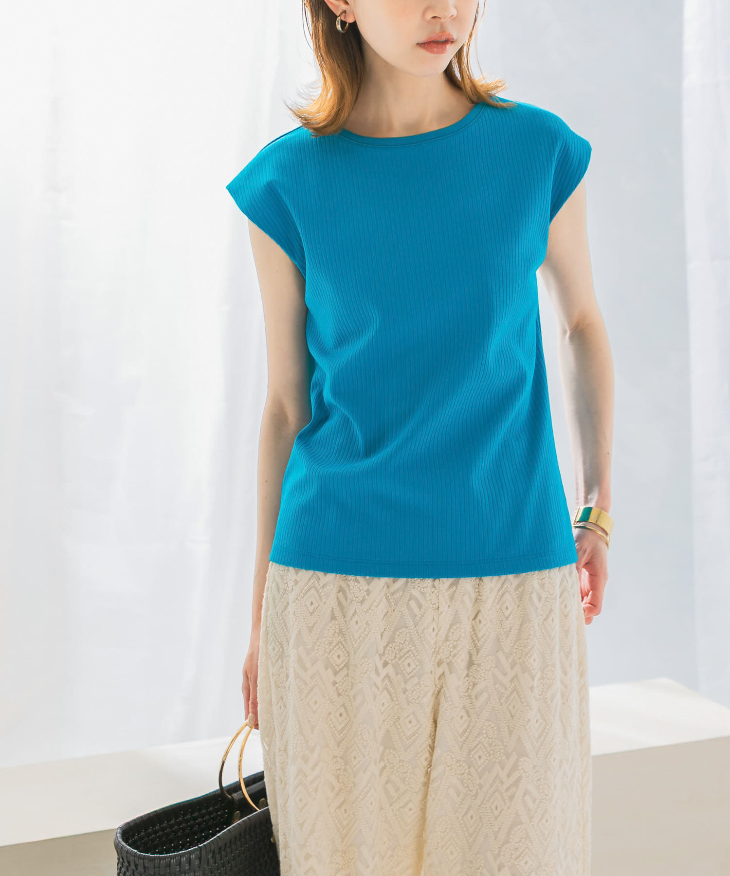 TURQUOISE