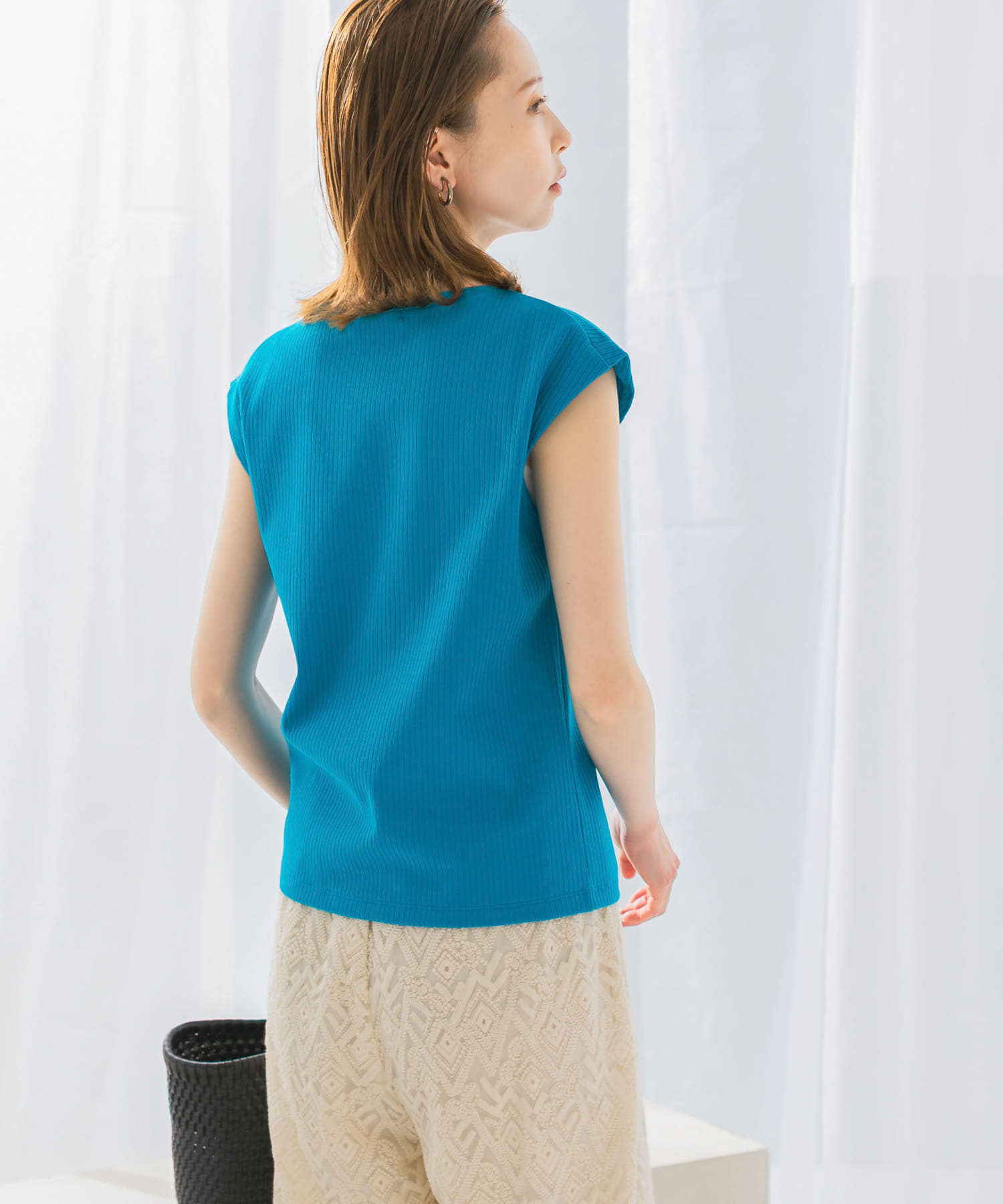 TURQUOISE