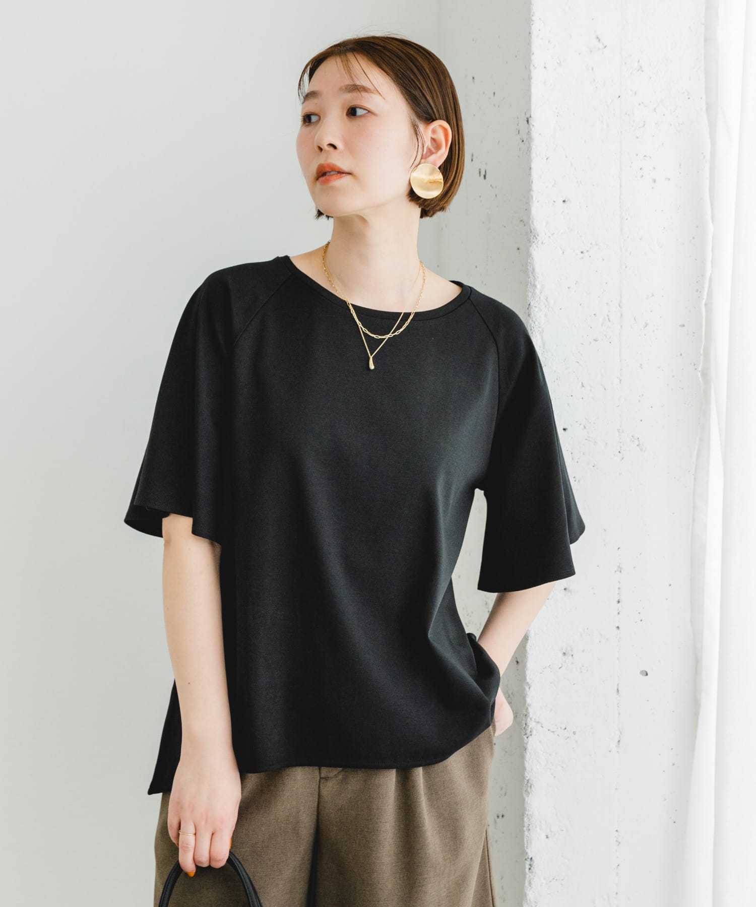 リンネル8月号掲載『UR TECH』Fby ROSSO　UVCUTバックテールフレアスリーブTシャツ