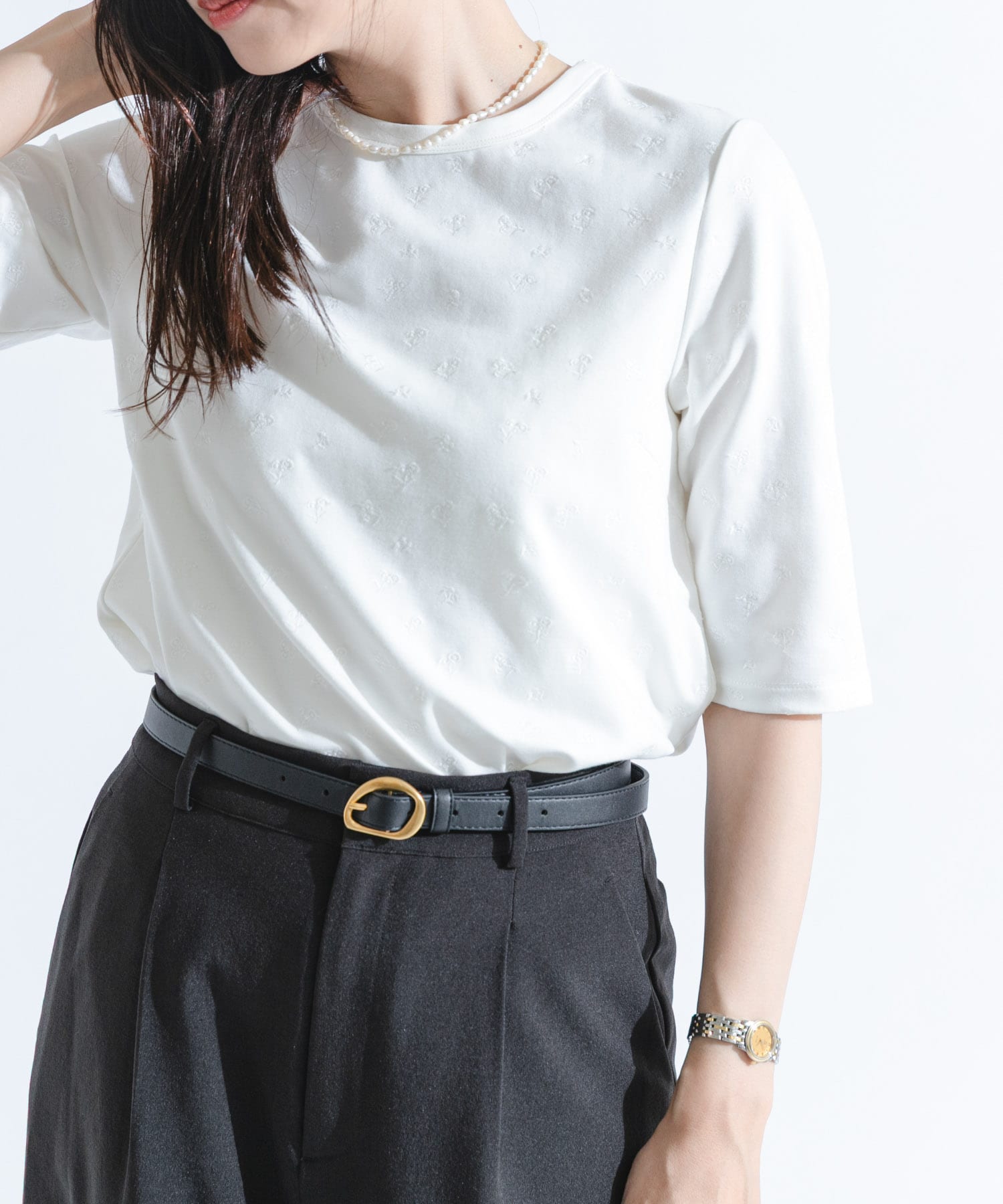 OFF WHITE