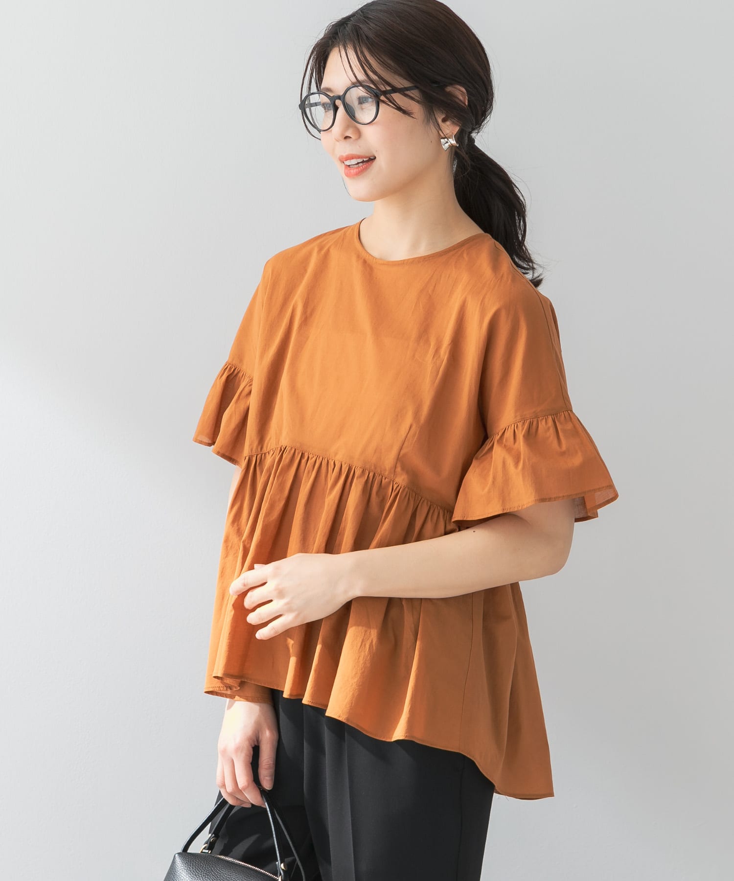 F by ROSSO　コットンボイル切替ギャザーブラウス