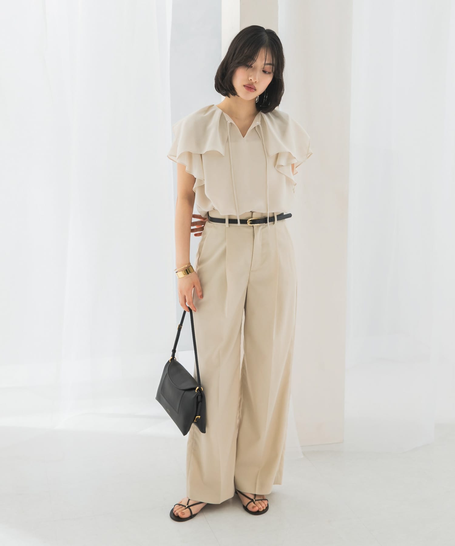 イージーケアフリルブラウス(FREE OFF WHITE): トップス｜URBAN