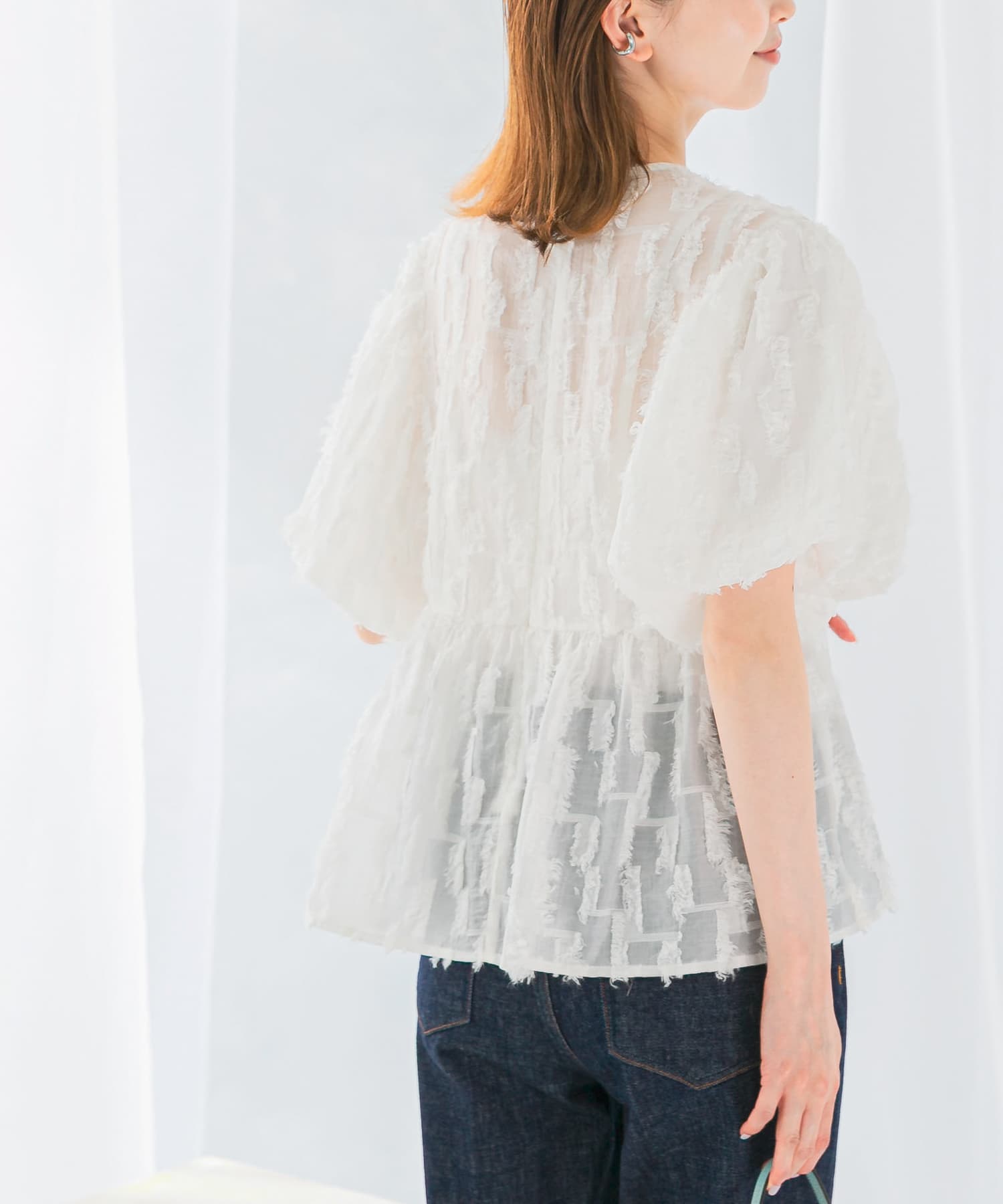 ジャガードバルーンスリーブブラウス