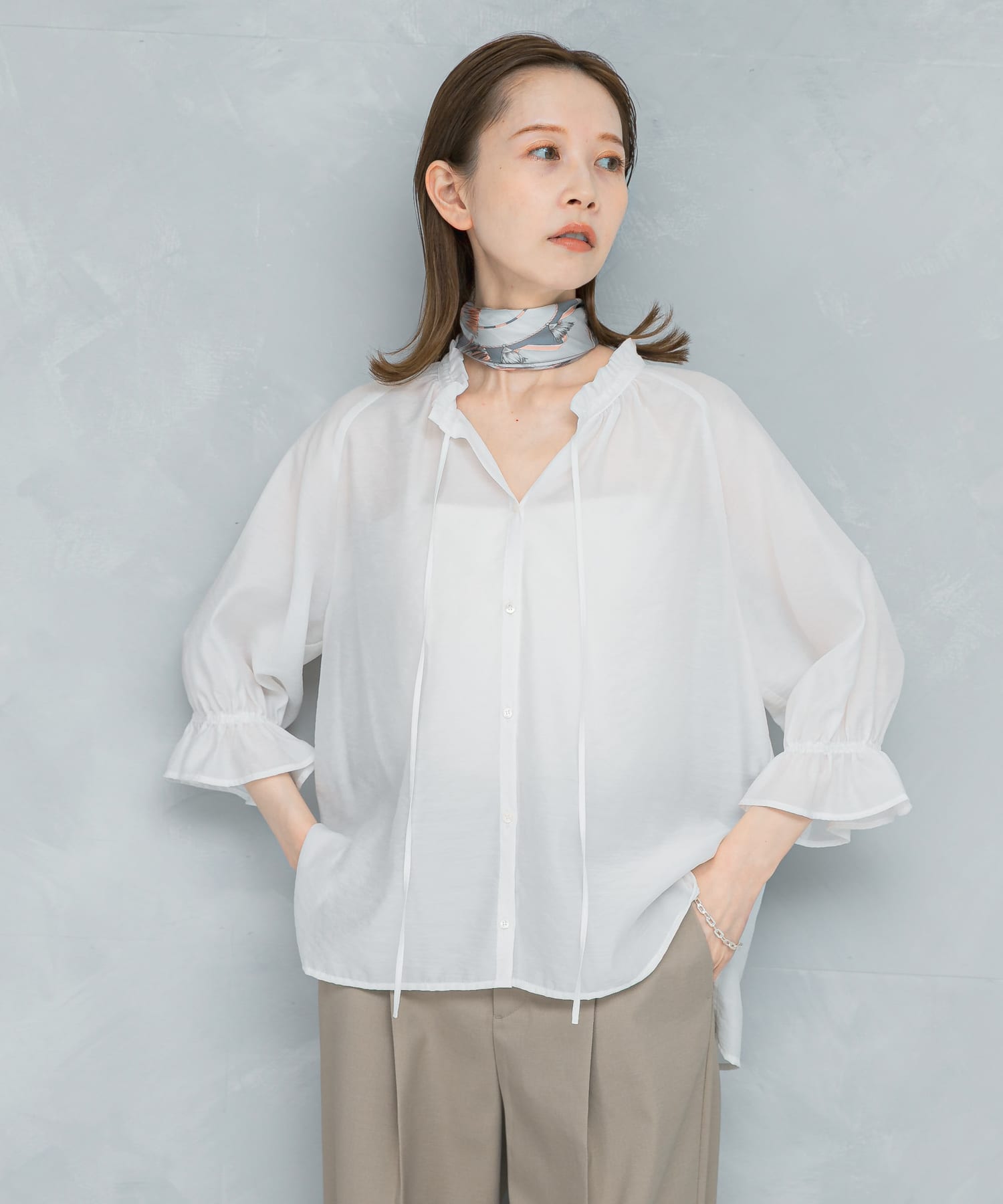 クールタッチセミシアーフリルブラウス(FREE OFF WHITE): トップス