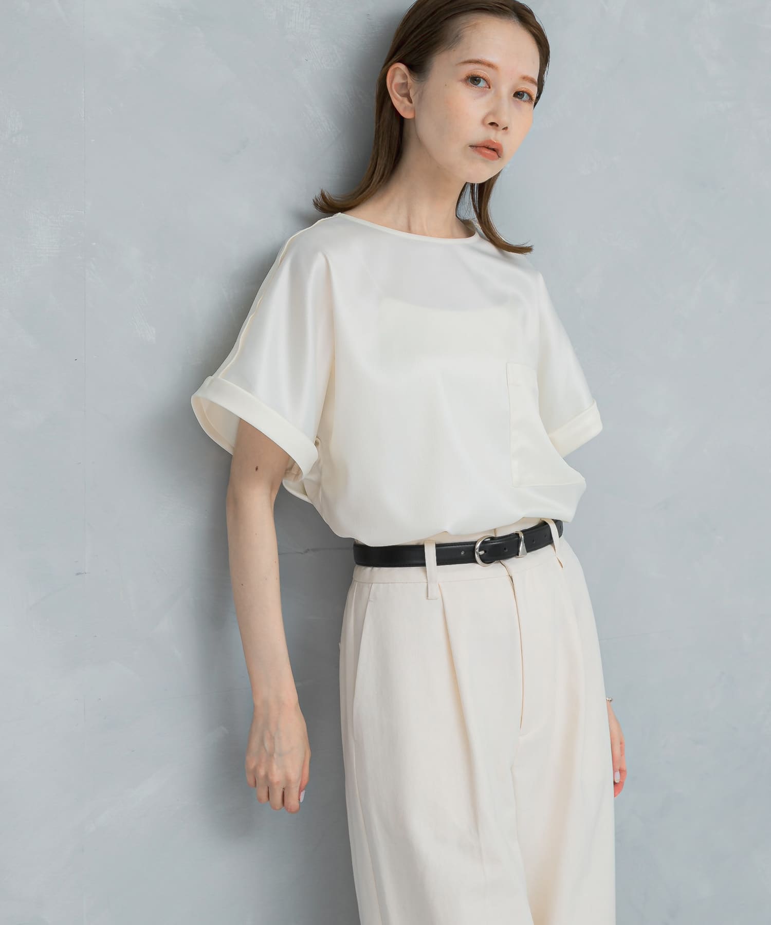 OFF WHITE
