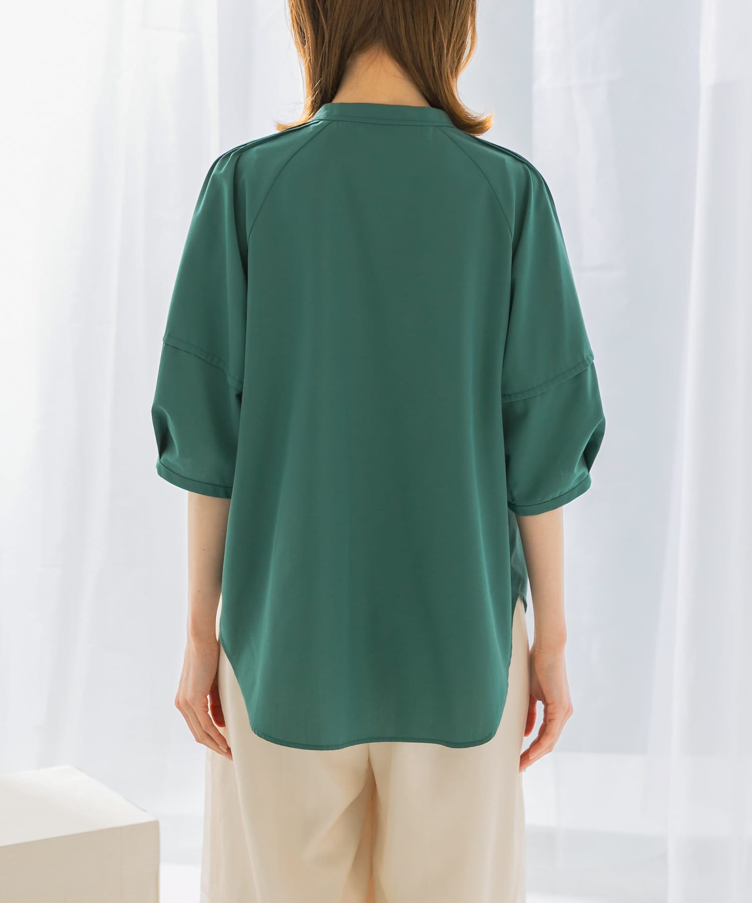 GREEN