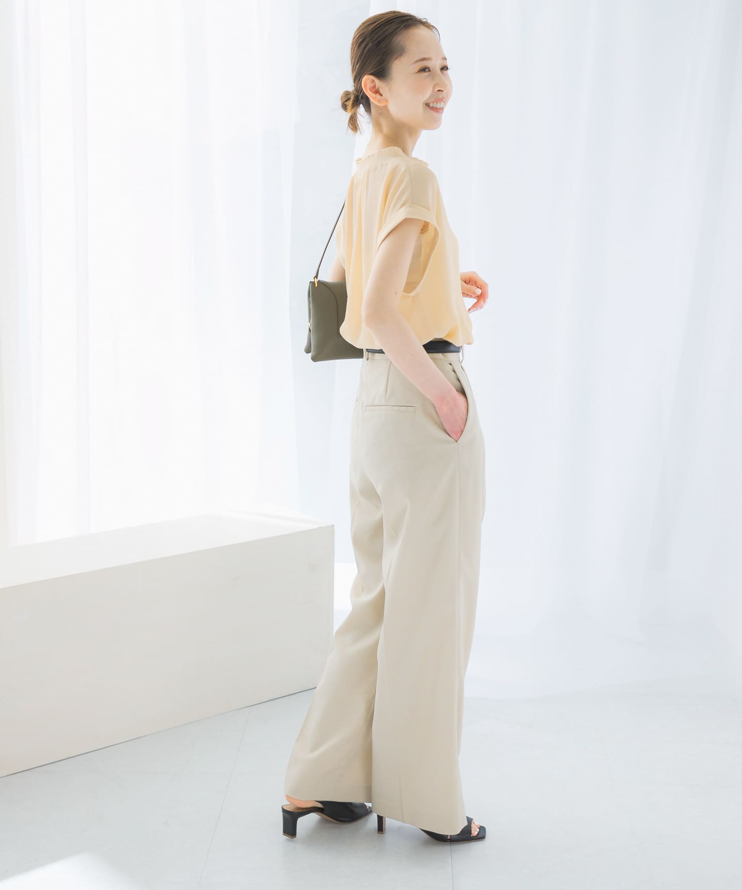 L.BEIGE