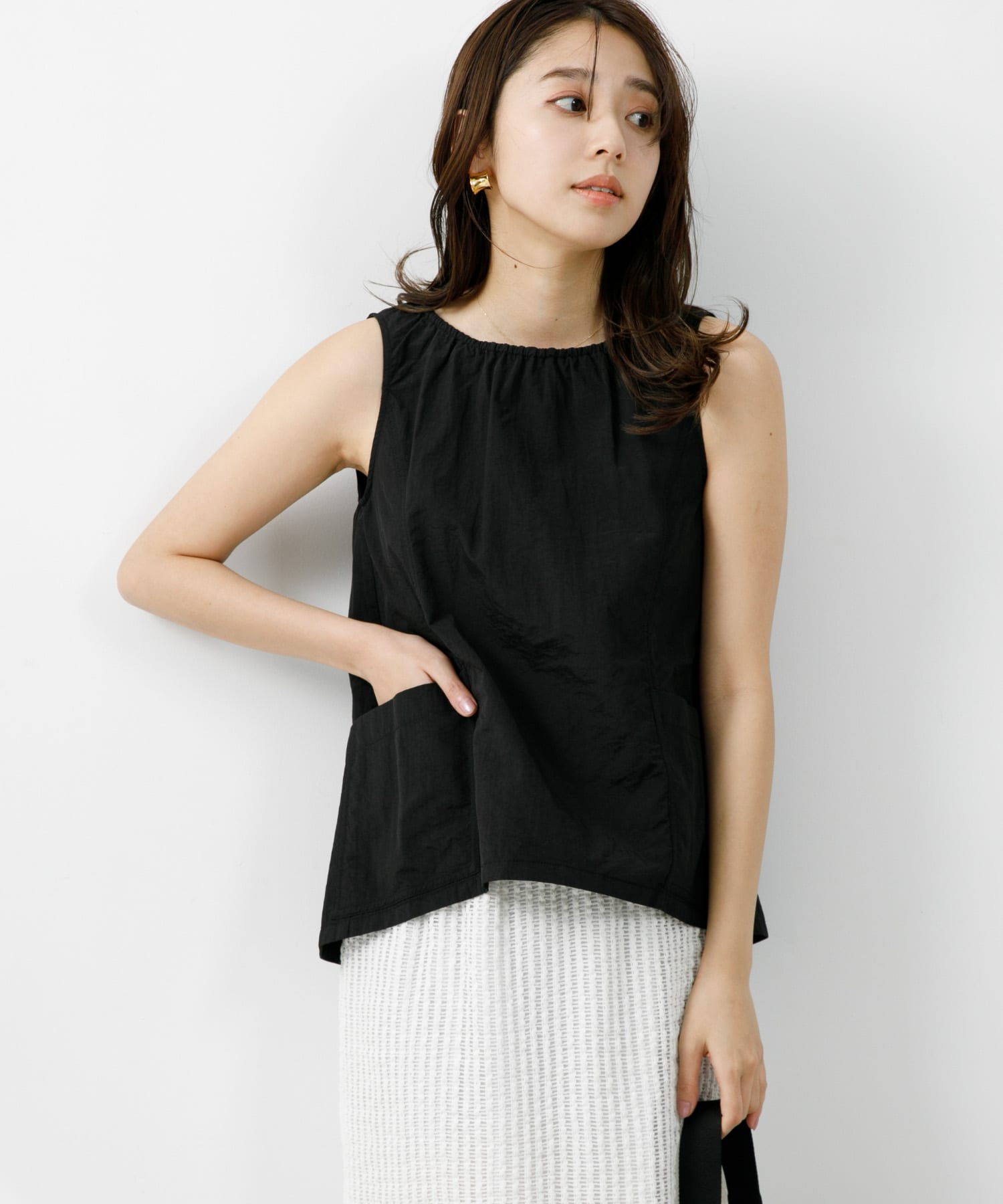 F by ROSSO　撥水ナイロンプルオーバー