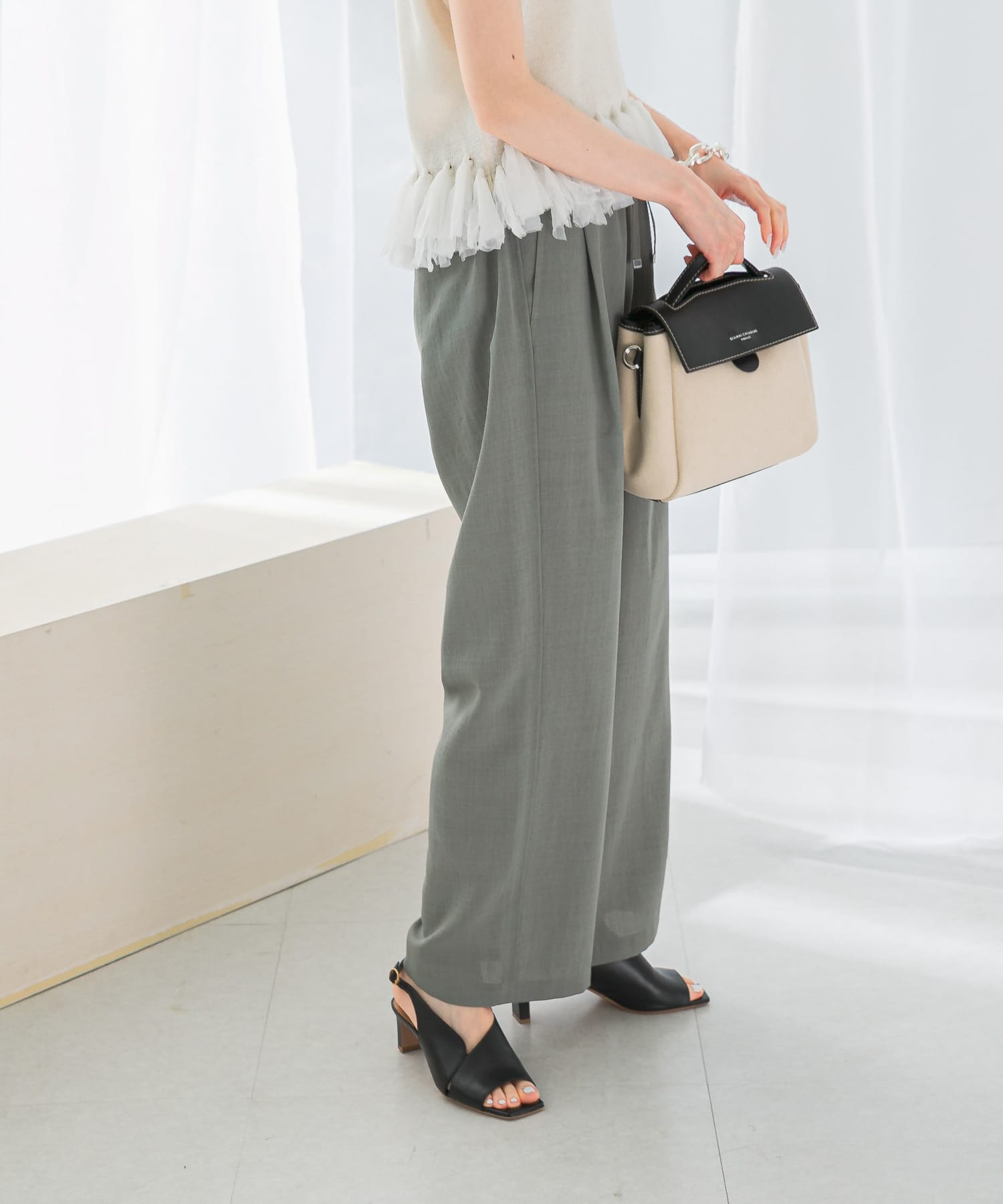 身長：165cm サイズ：38