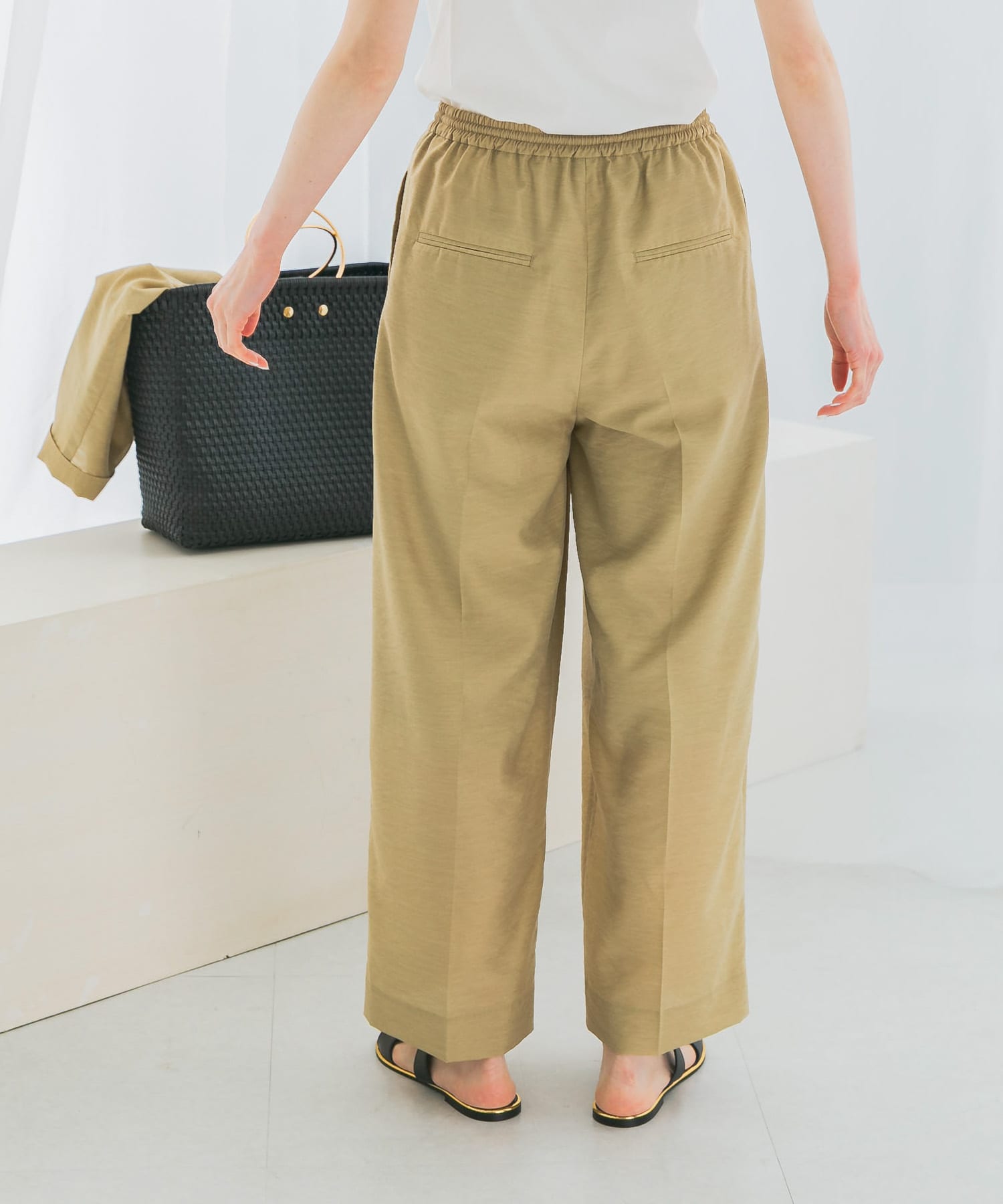 beige