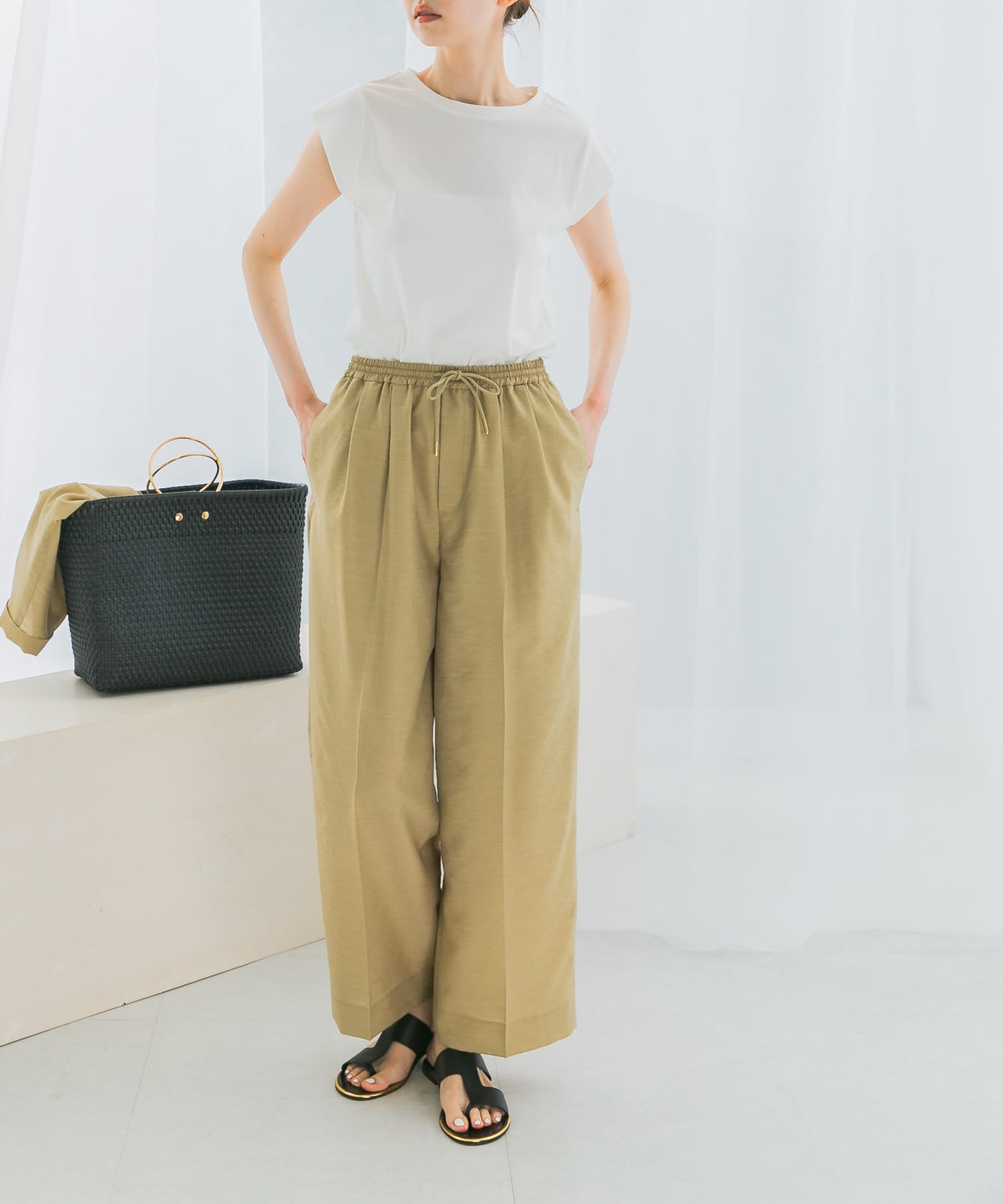 beige