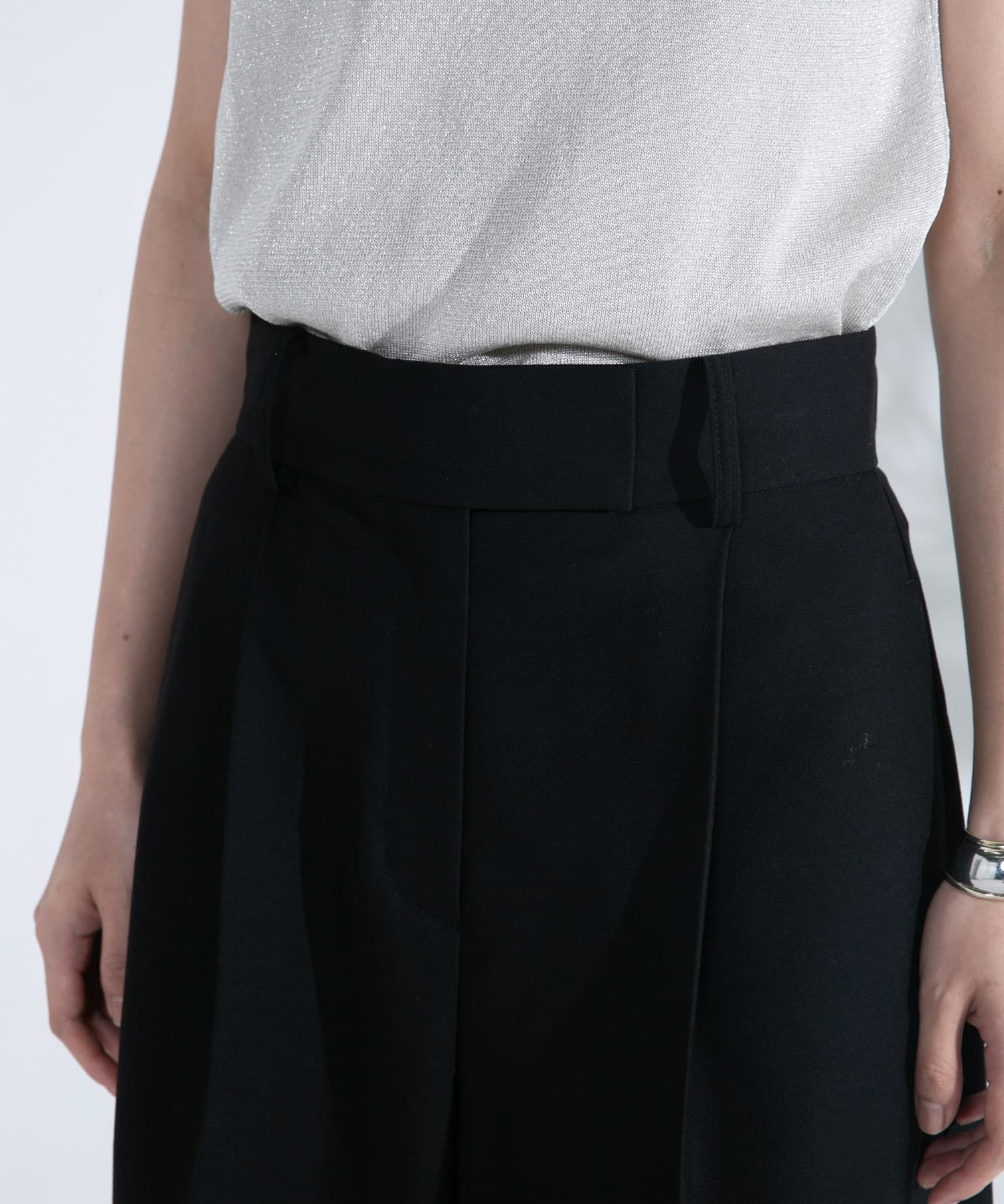 身長：166cm サイズ：38