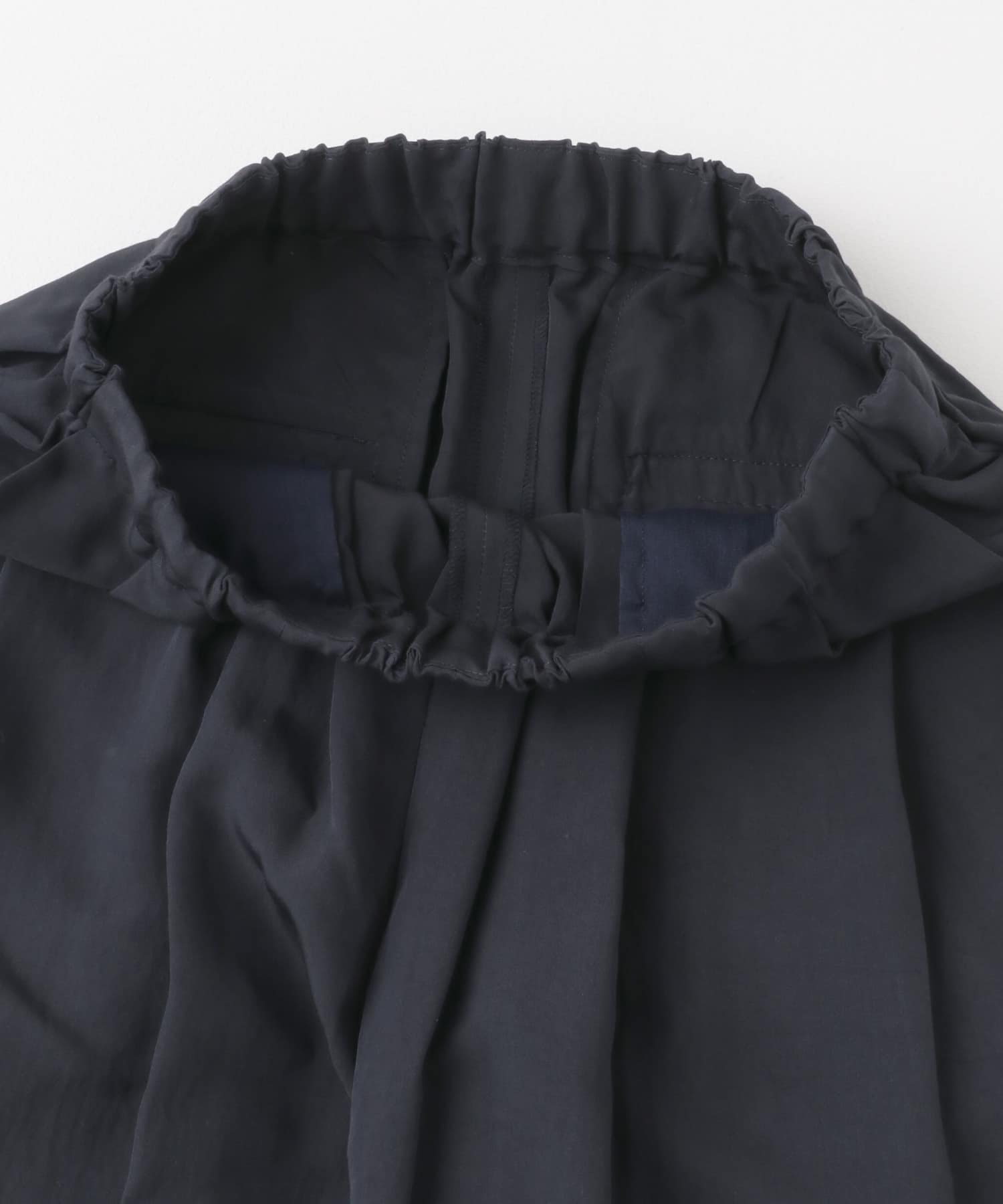 DONEEYU　レーヨンゴムギャザーパンツ navy 36