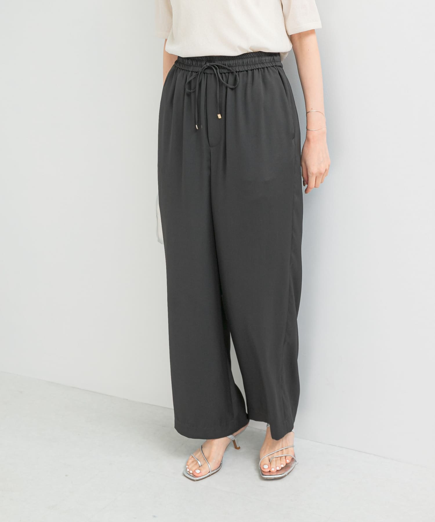 DONEEYU　サテンツイルワイドパンツ