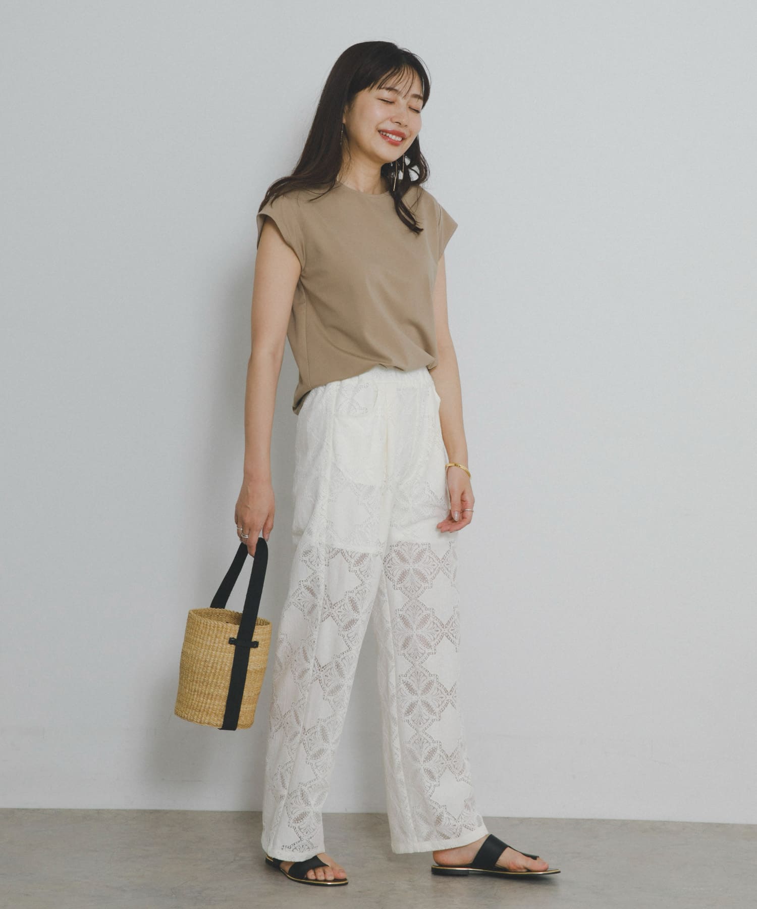 身長：164cm サイズ：38
