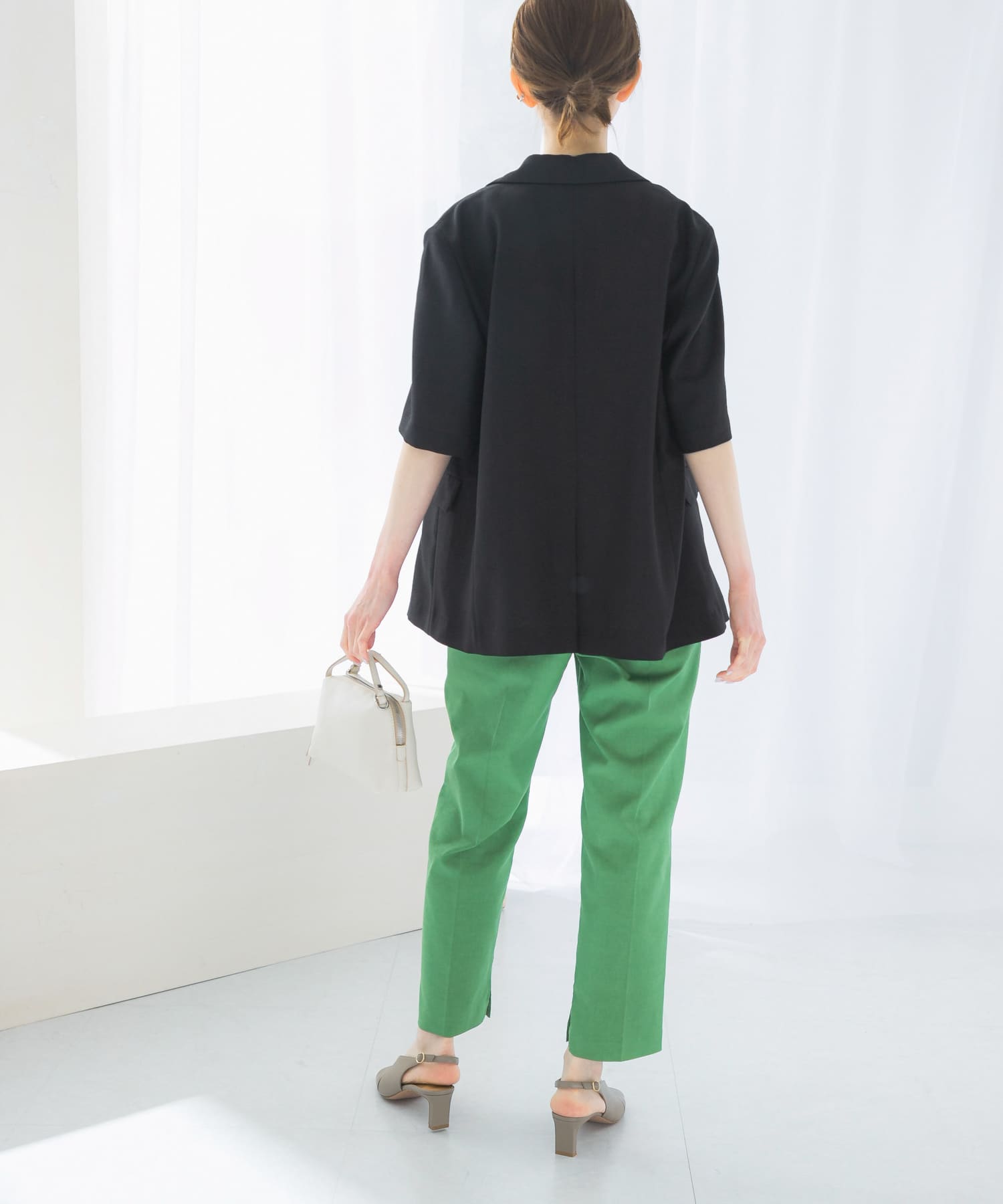 GREEN