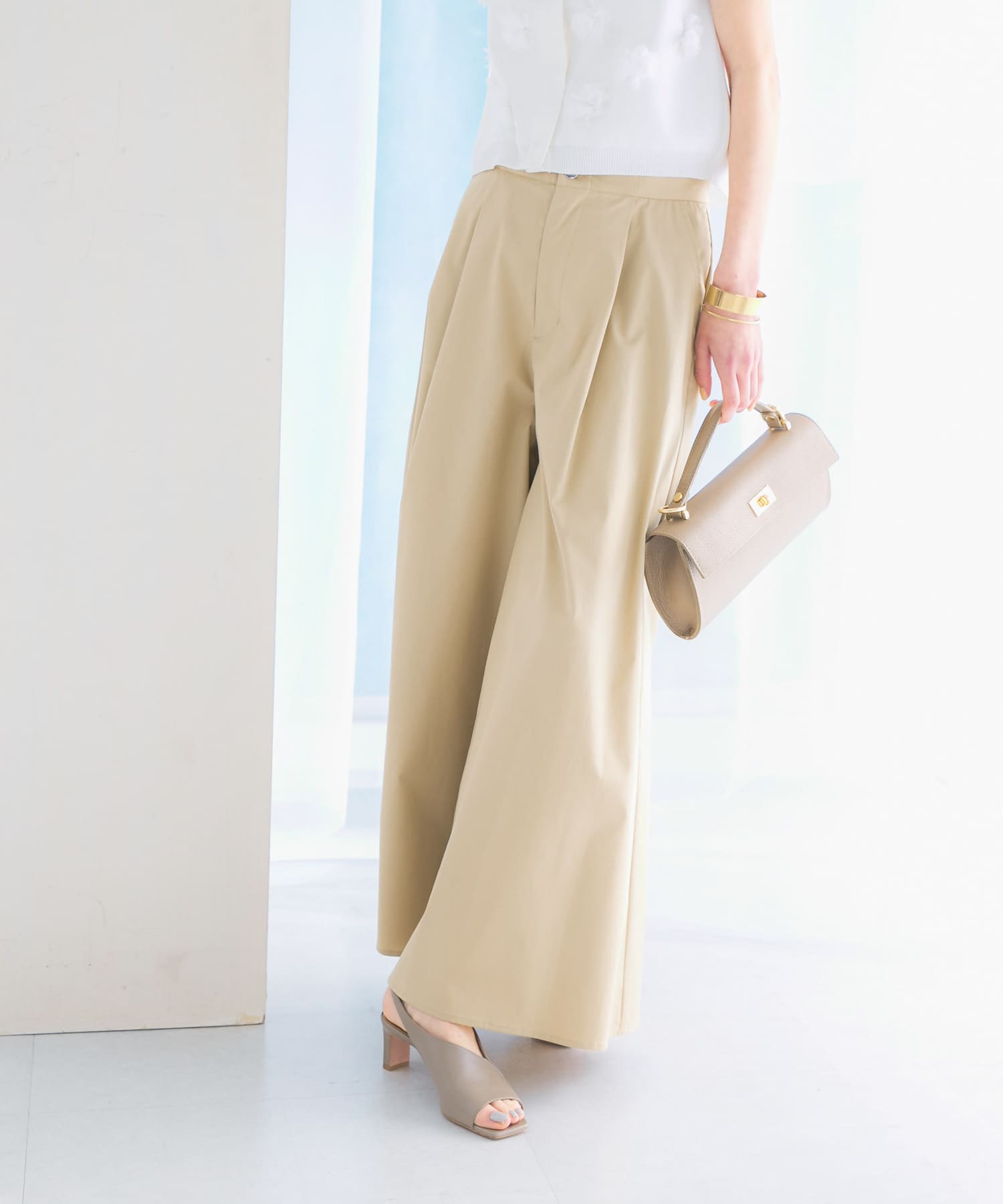 身長：168cm サイズ：38