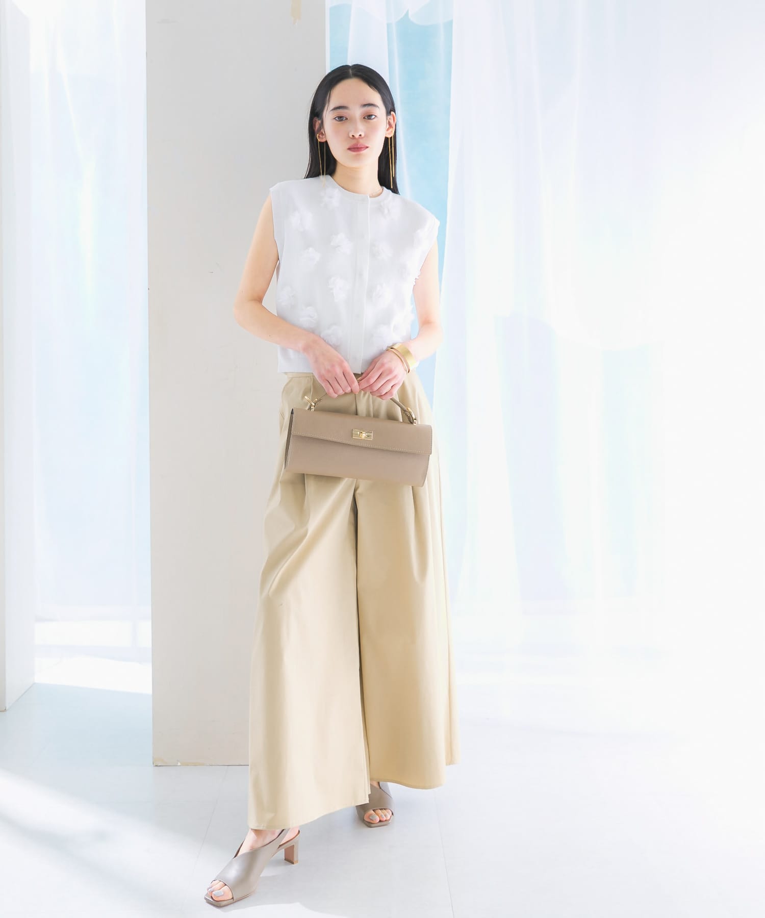 身長：168cm サイズ：38