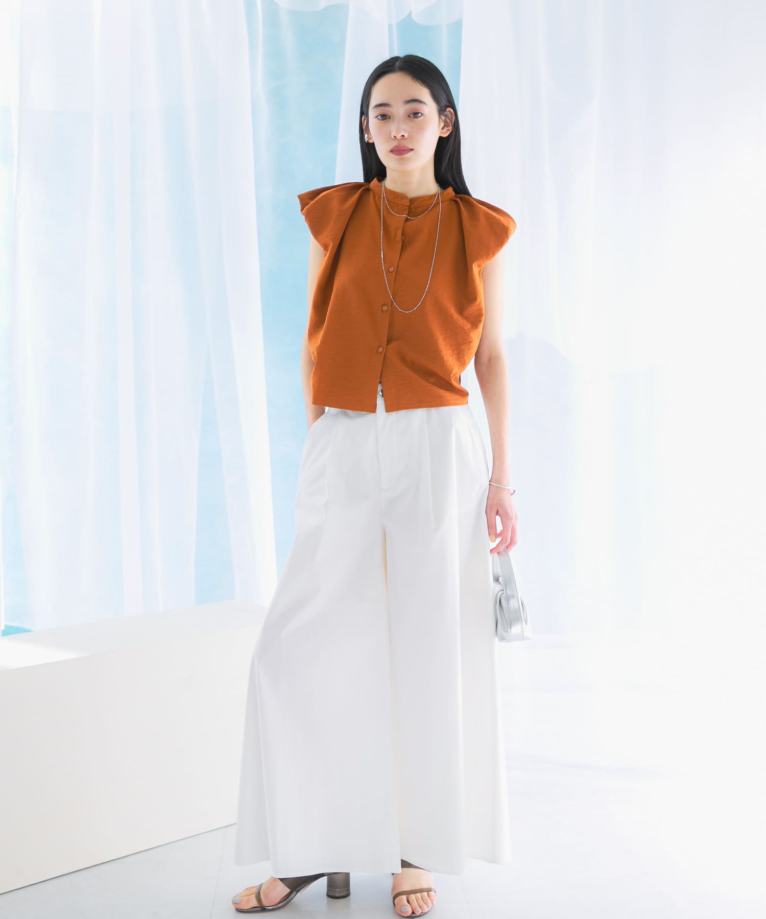 身長：168cm サイズ：38