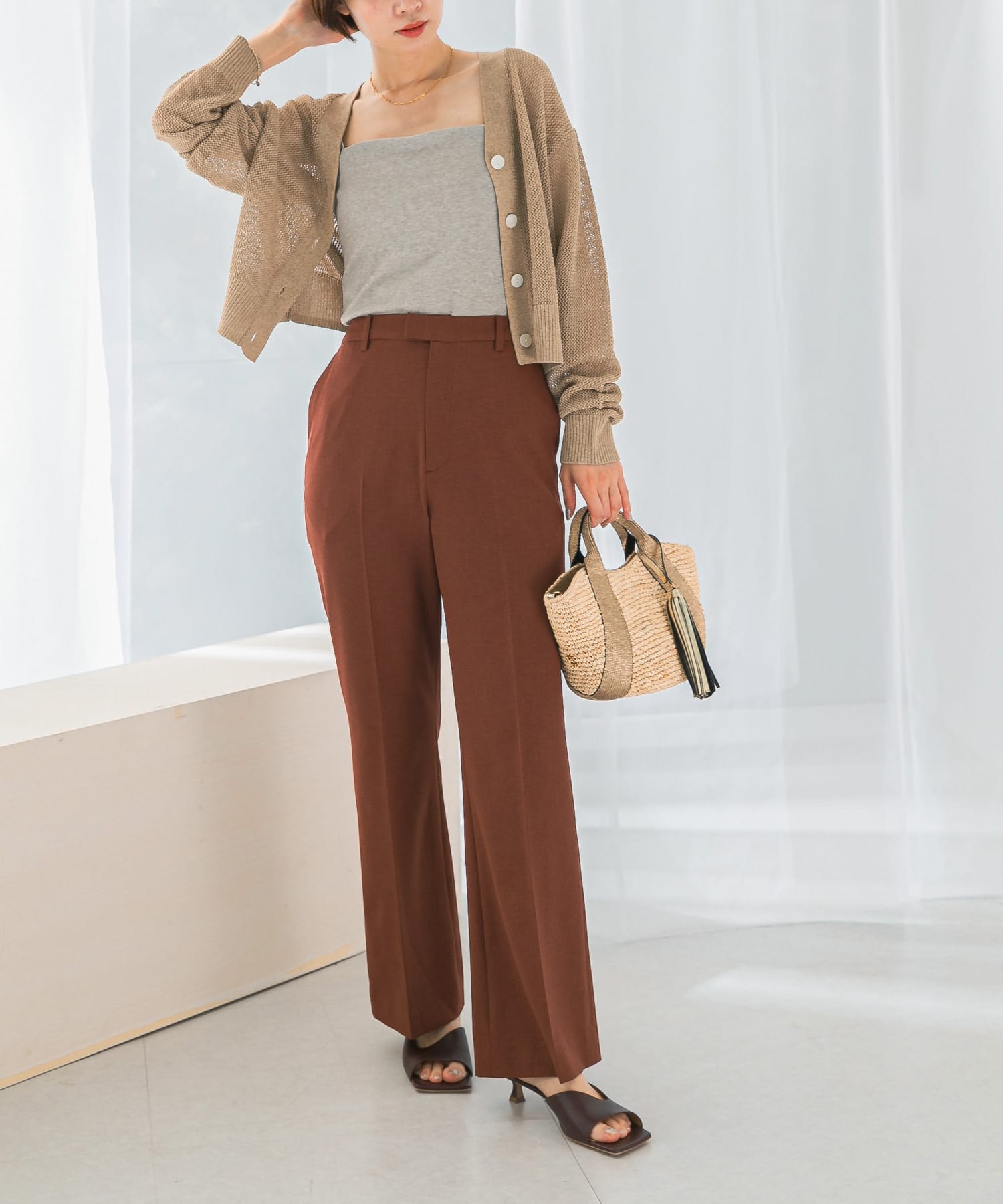 イージーケアセミフレアパンツ