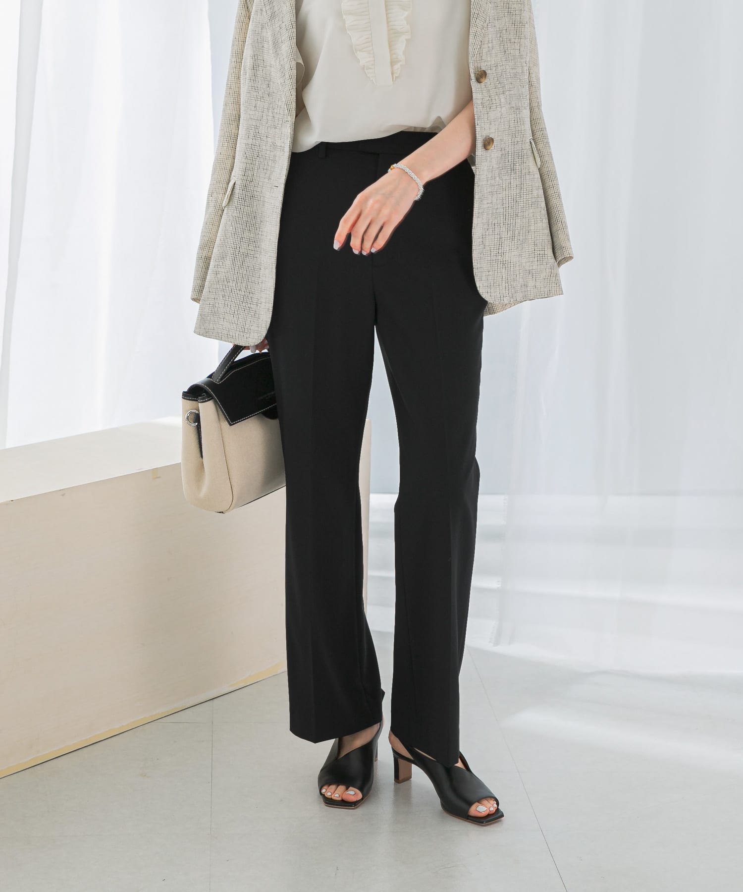 イージーケアセミフレアパンツ