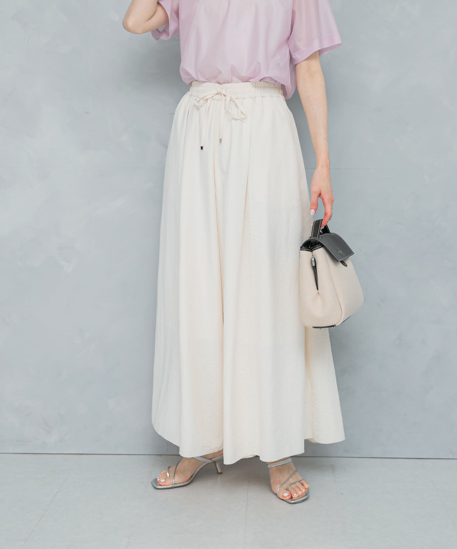 撥水ギャザーワイドパンツ