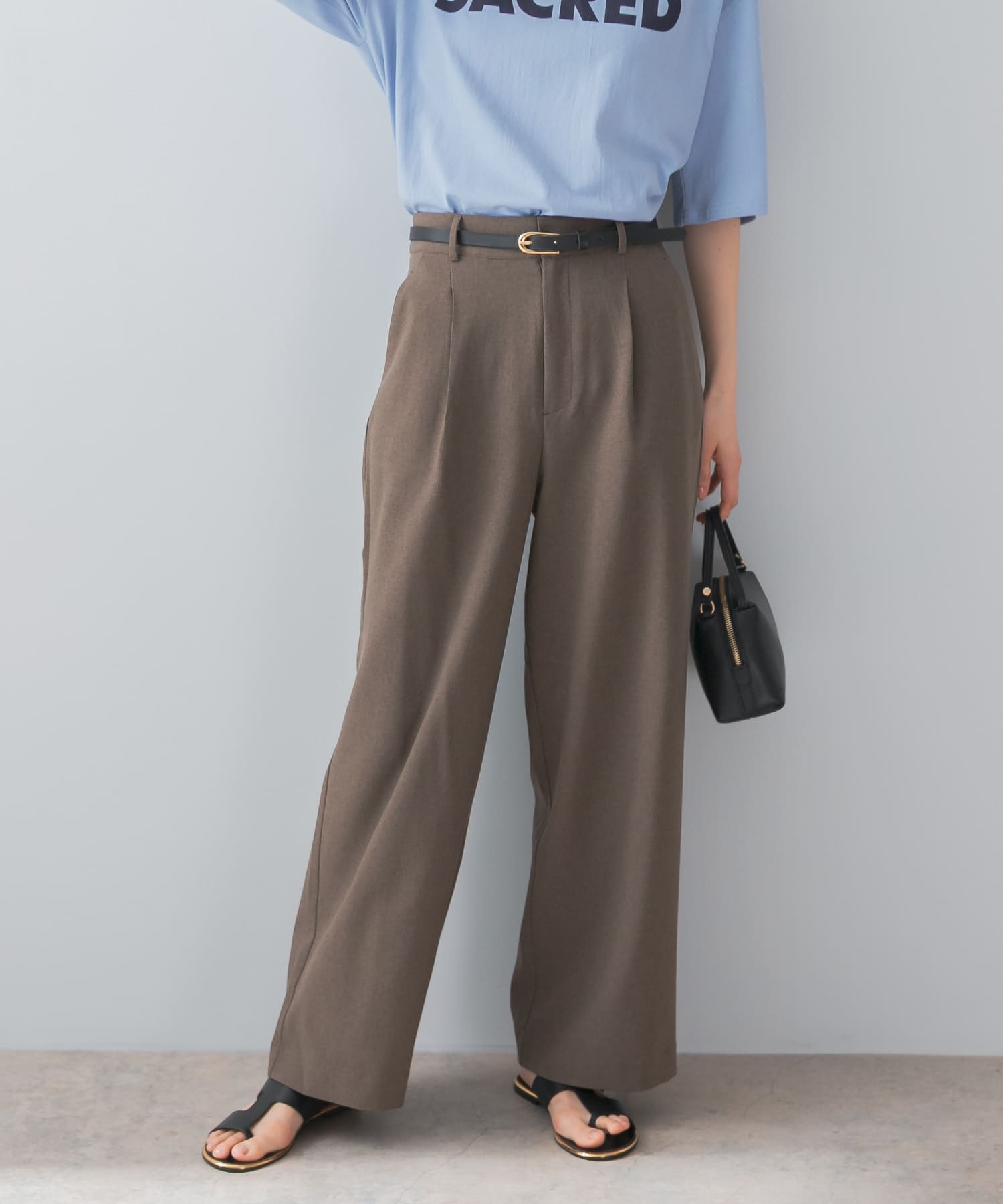 身長：170cm サイズ：38